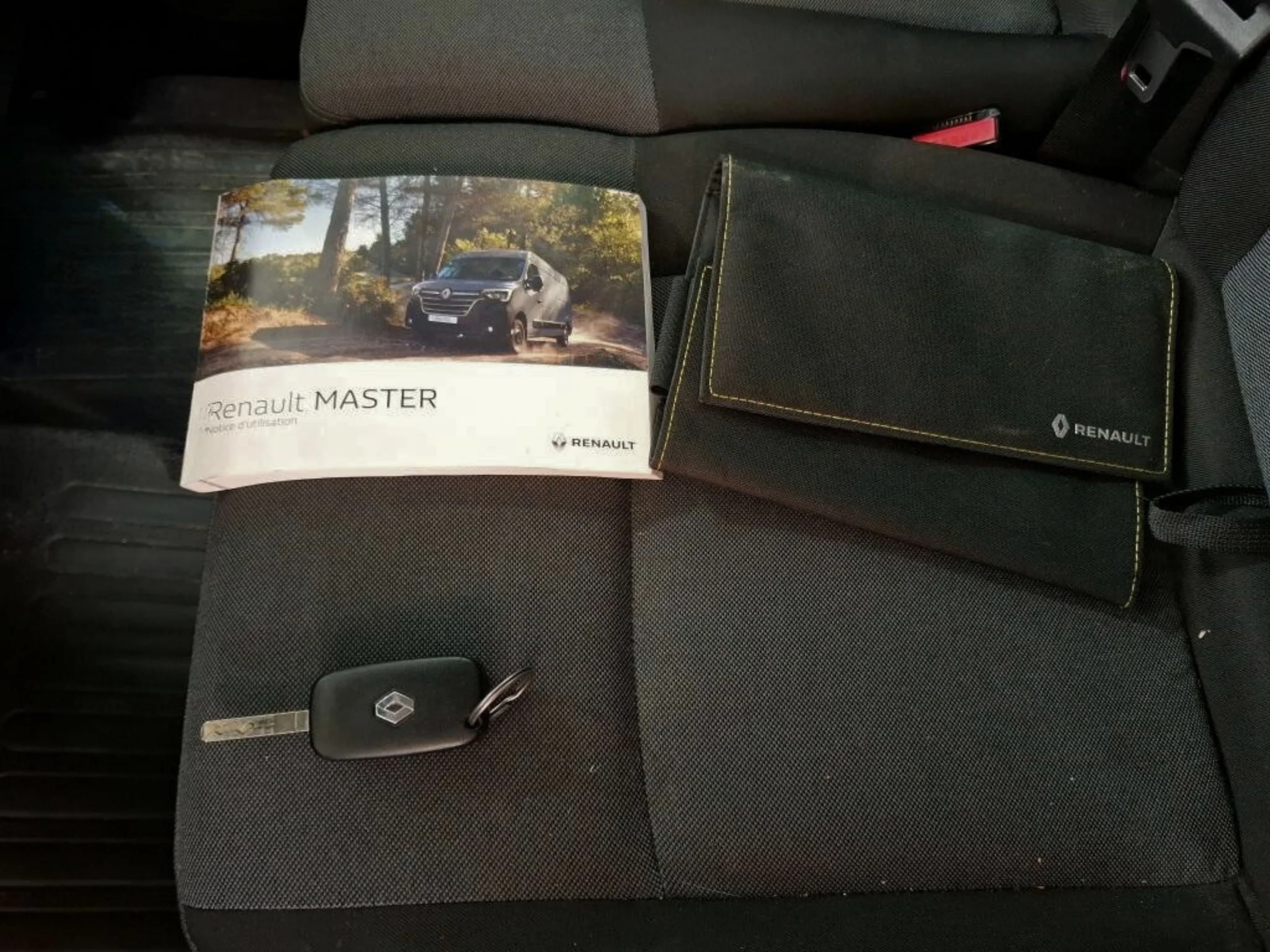 Renault Master L2H2 Mixta 7plazas/carga   2.3 dCi 135CV  - Foto 11