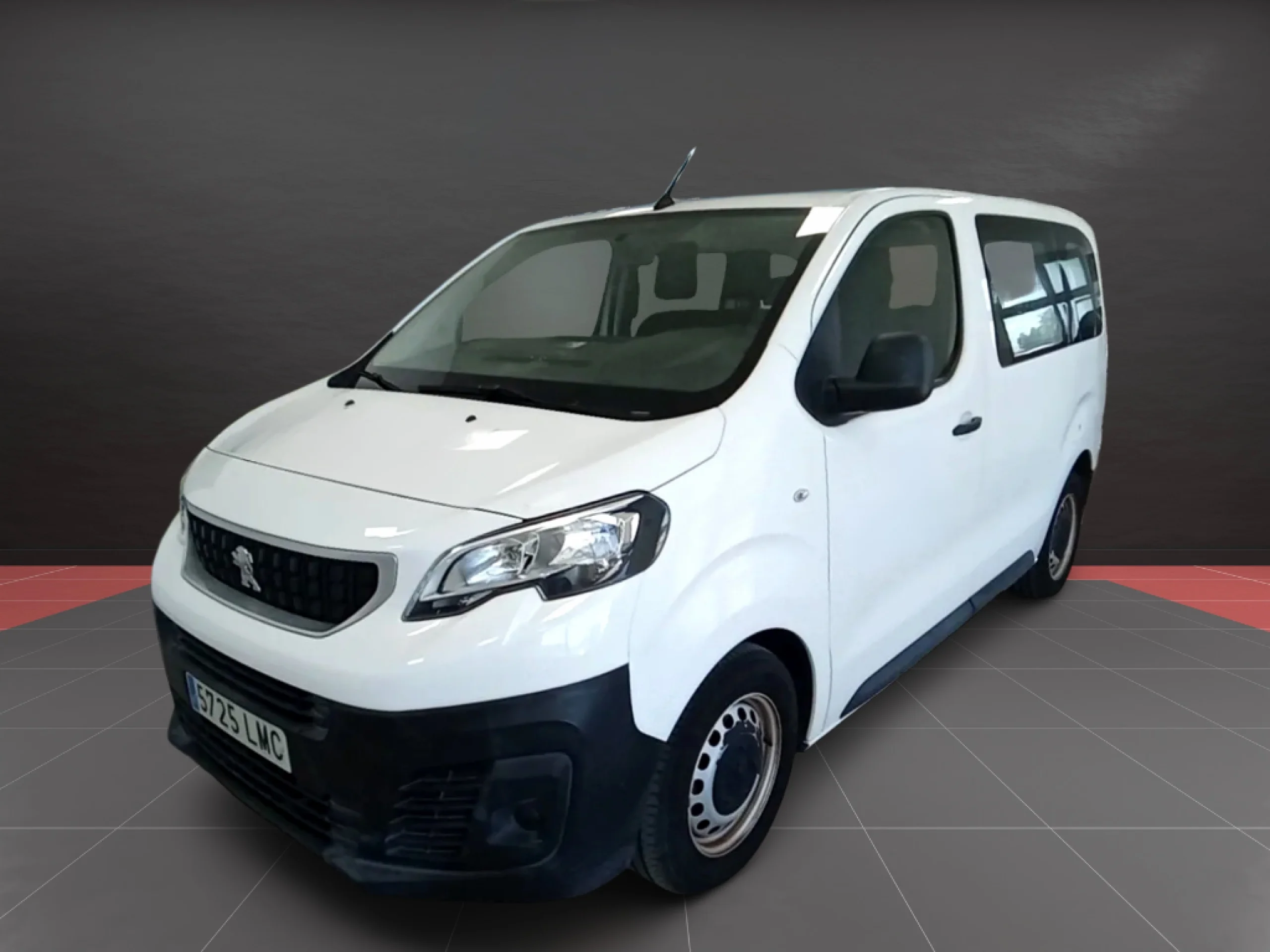 Peugeot Expert Combi BlueHDi Compact (2021) | Oportunidad de Reestreno con Solo 10.900 km | Desde 390 € al mes - Foto 4