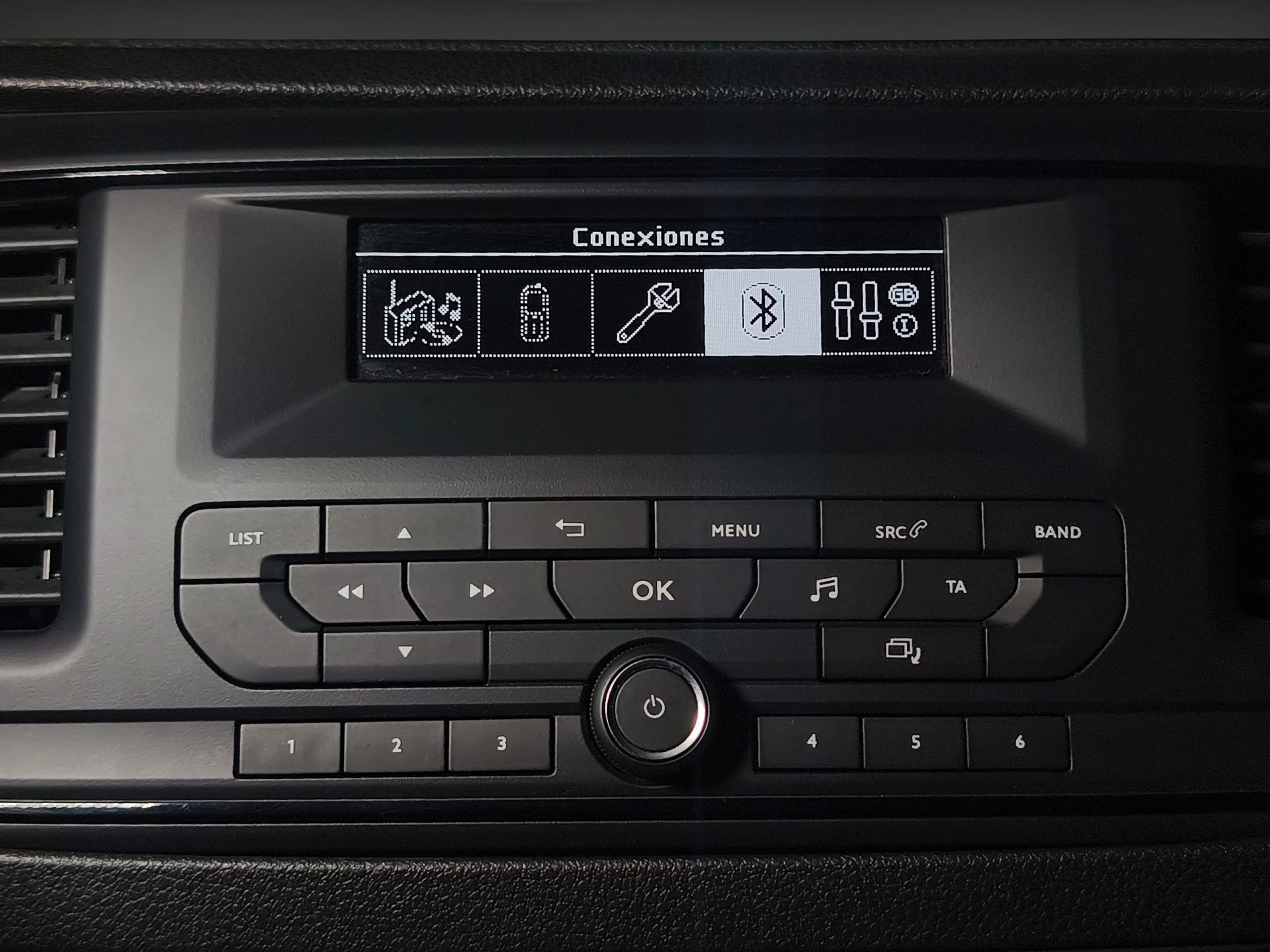 Peugeot Expert Combi 6 Plazas | Oportunidad de Reestreno con Solo 10.900 km | Desde 387 € al mes - Foto 21