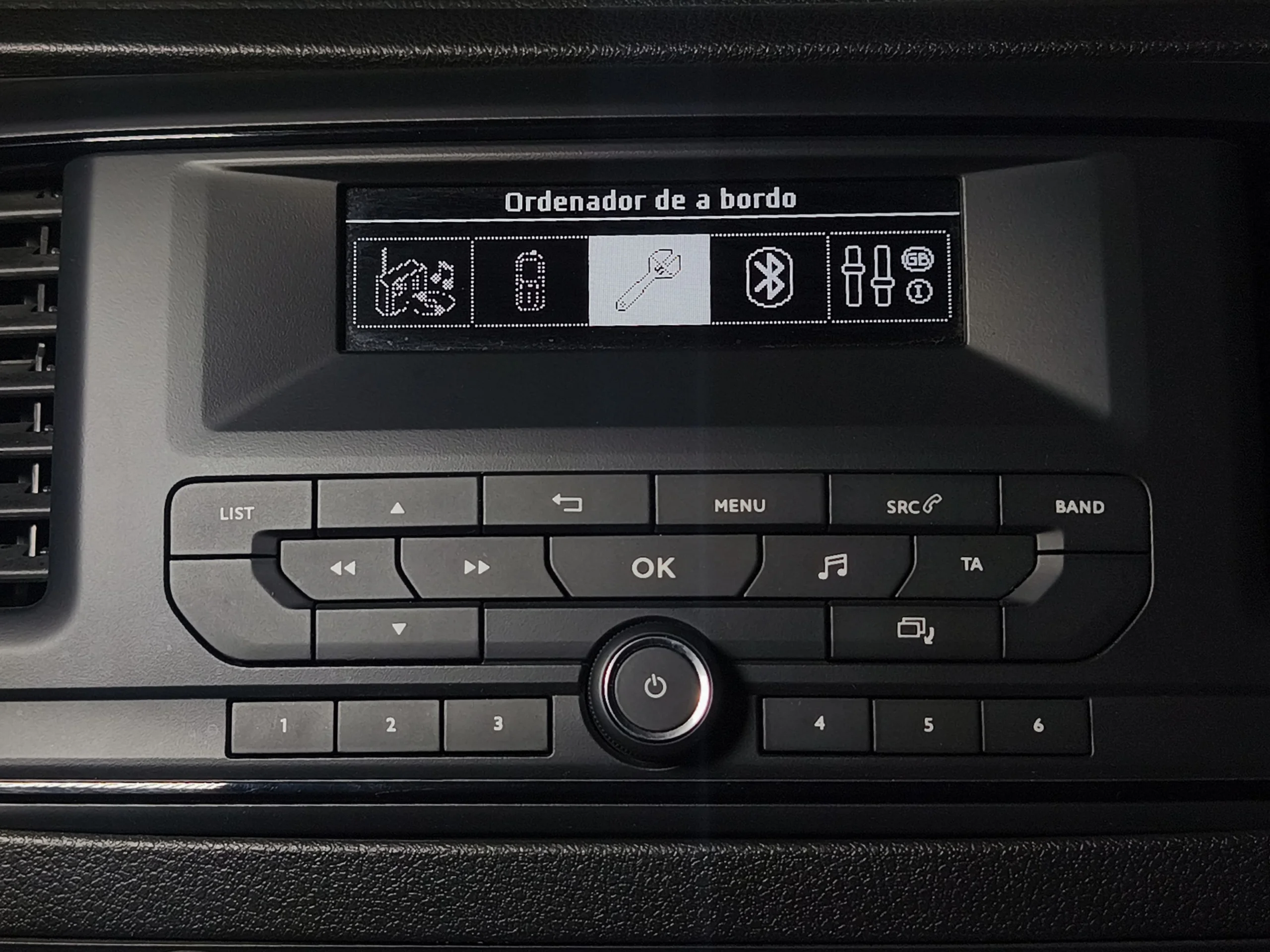 Peugeot Expert Combi 6 Plazas | Oportunidad de Reestreno con Solo 10.900 km | Desde 387 € al mes - Foto 22