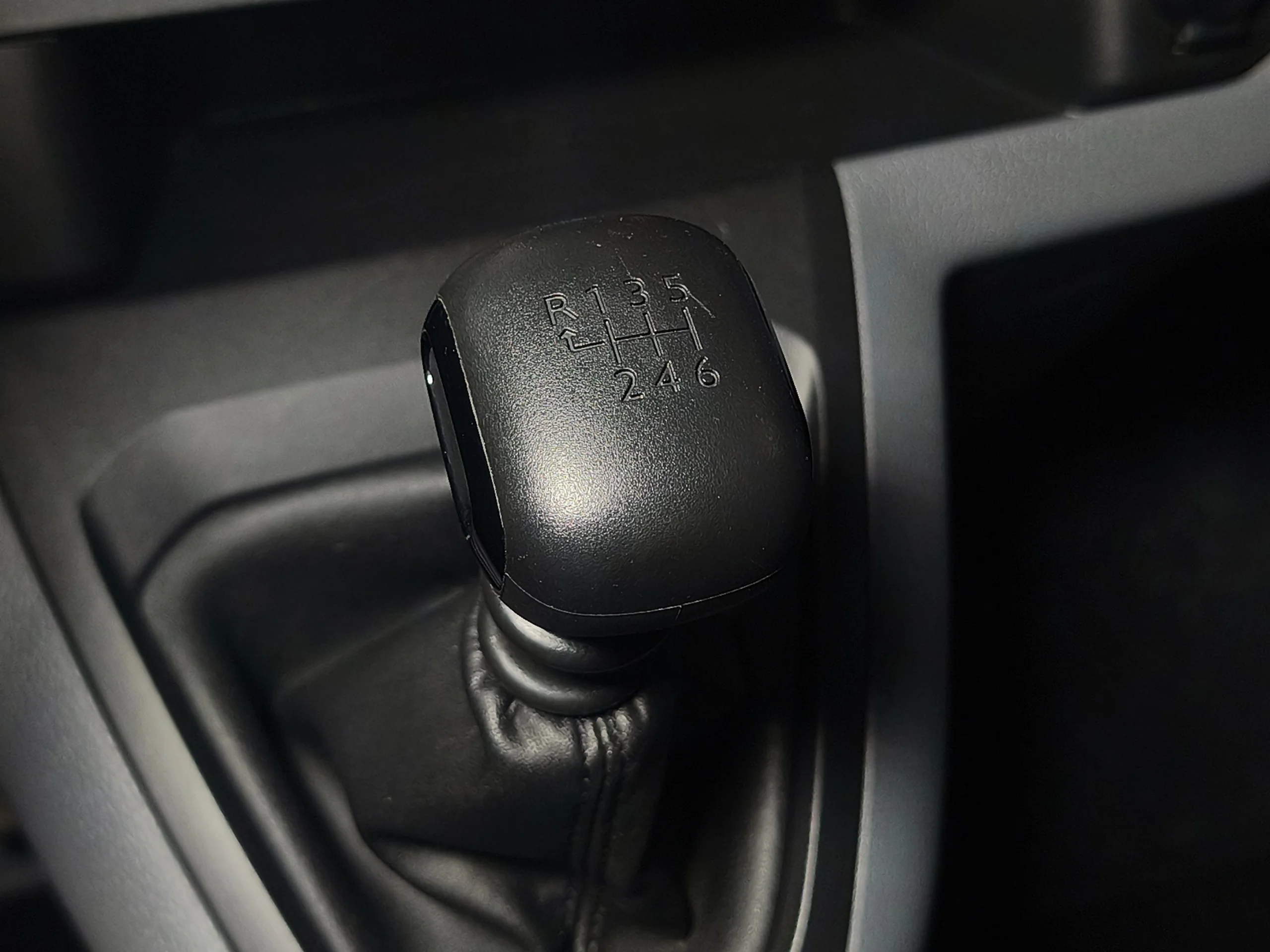 Peugeot Expert Combi 6 Plazas | Oportunidad de Reestreno con Solo 10.900 km | Desde 387 € al mes - Foto 24