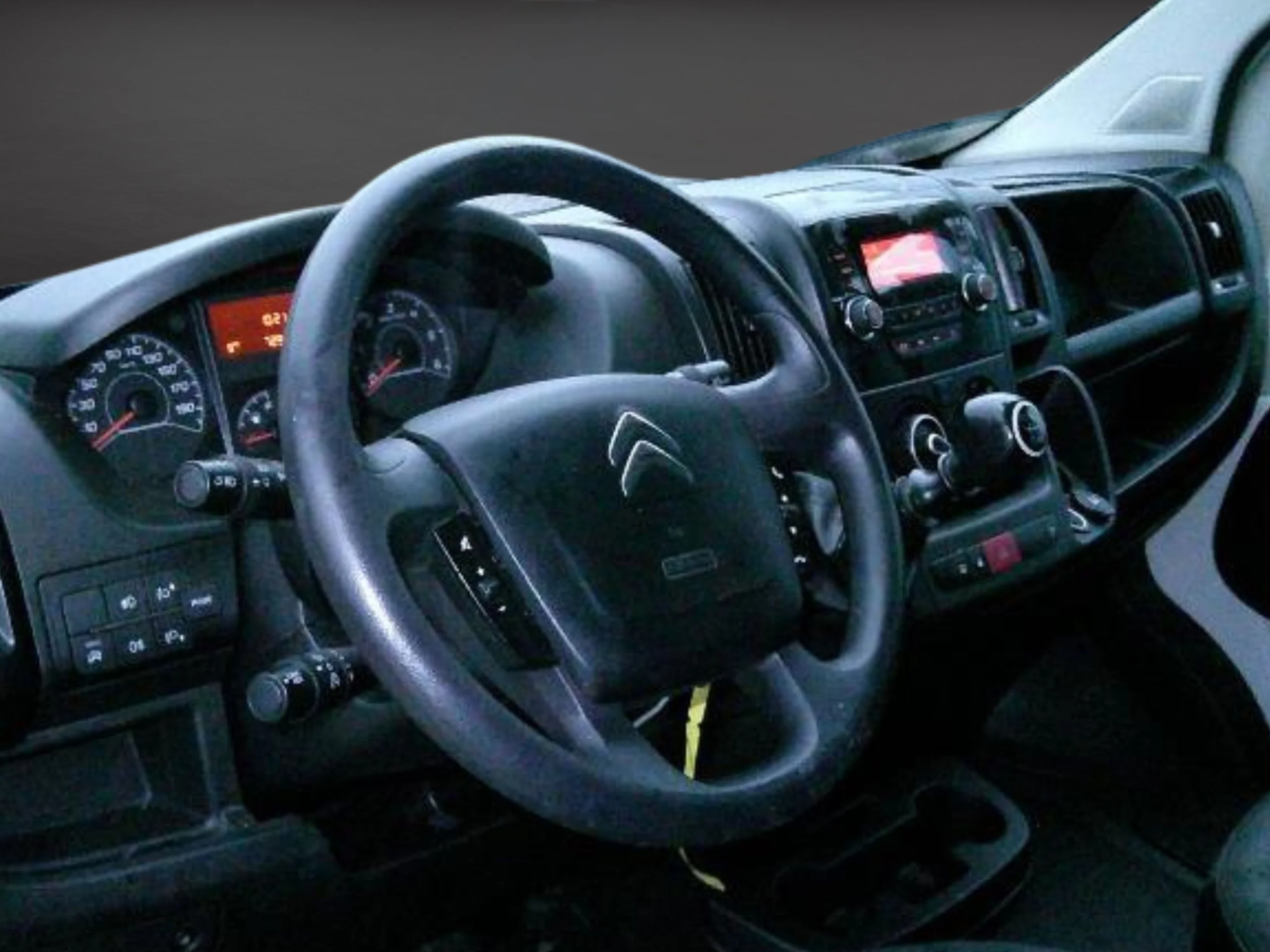 Citroen Jumper Carrozado 140 CV - Foto 8