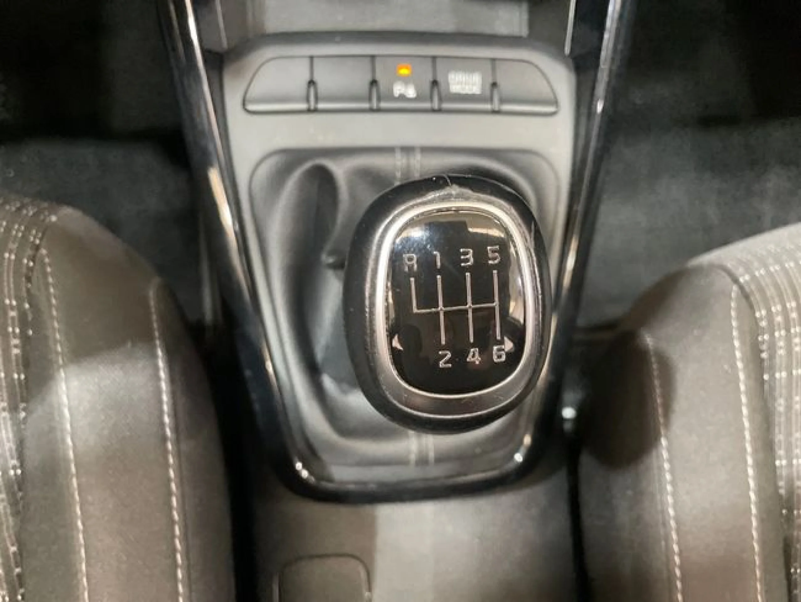 Kia Stonic 1.0 T-GDi 74kW (100CV) MHEV iMT Drive - Foto 13
