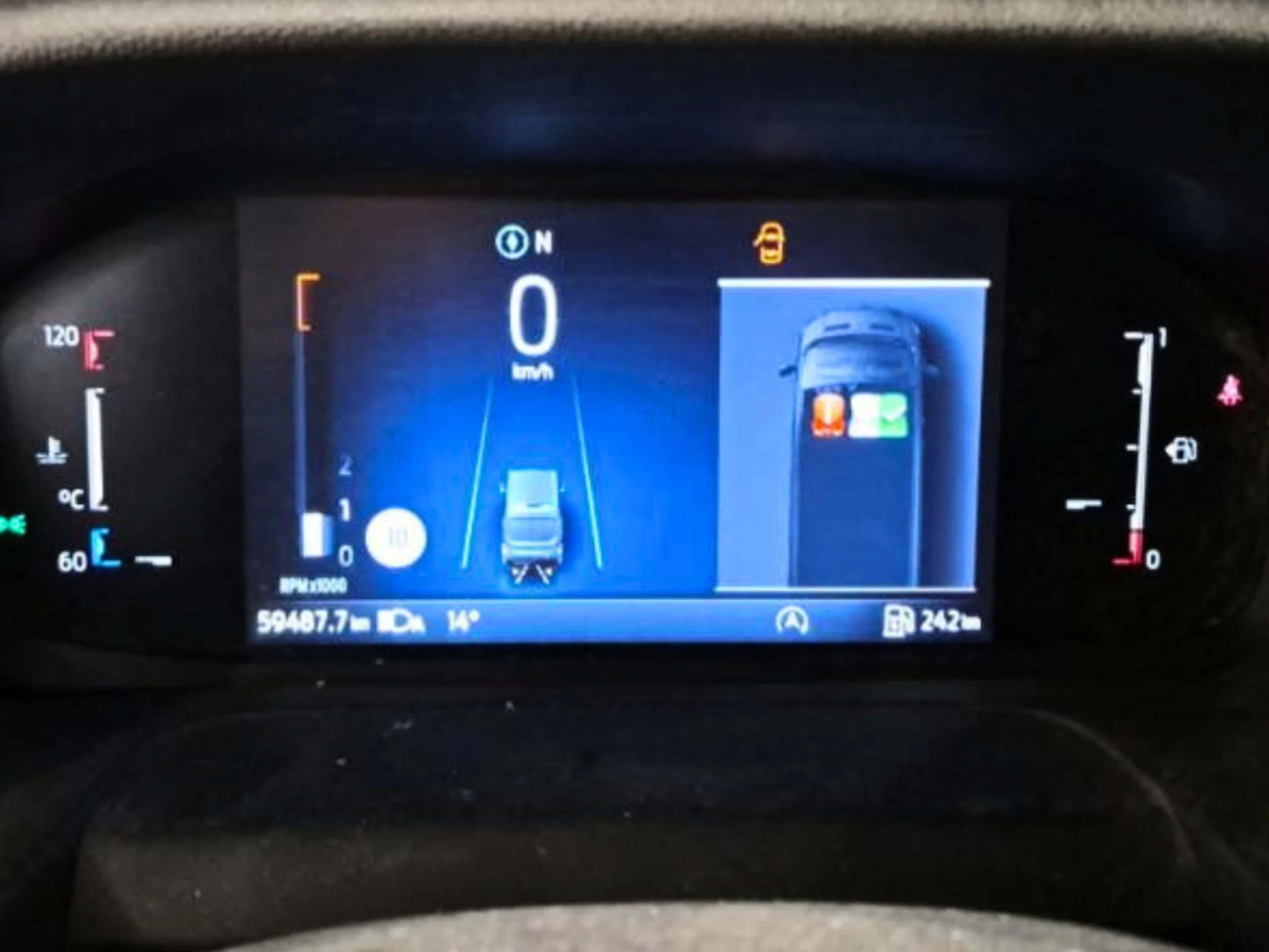 Ford Transit L2H2 130 CV Trend - Foto 9