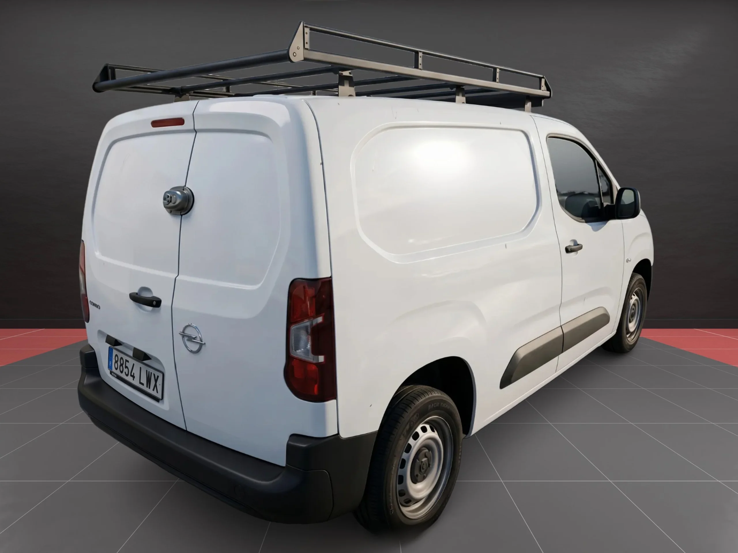 Opel Combo Furgon talla M con Baca  - Foto 4