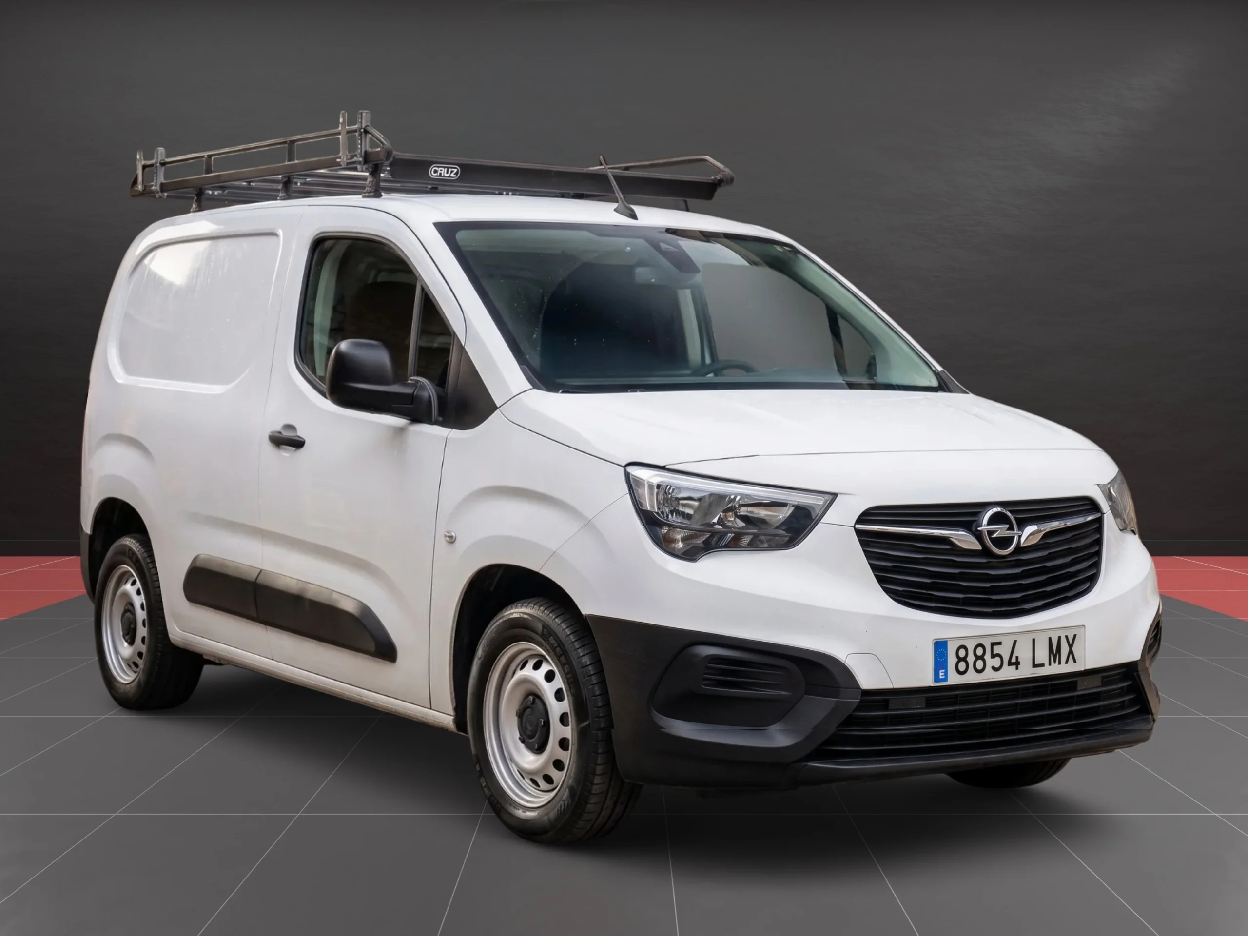 Opel Combo Furgon talla M con Baca  - Foto 1