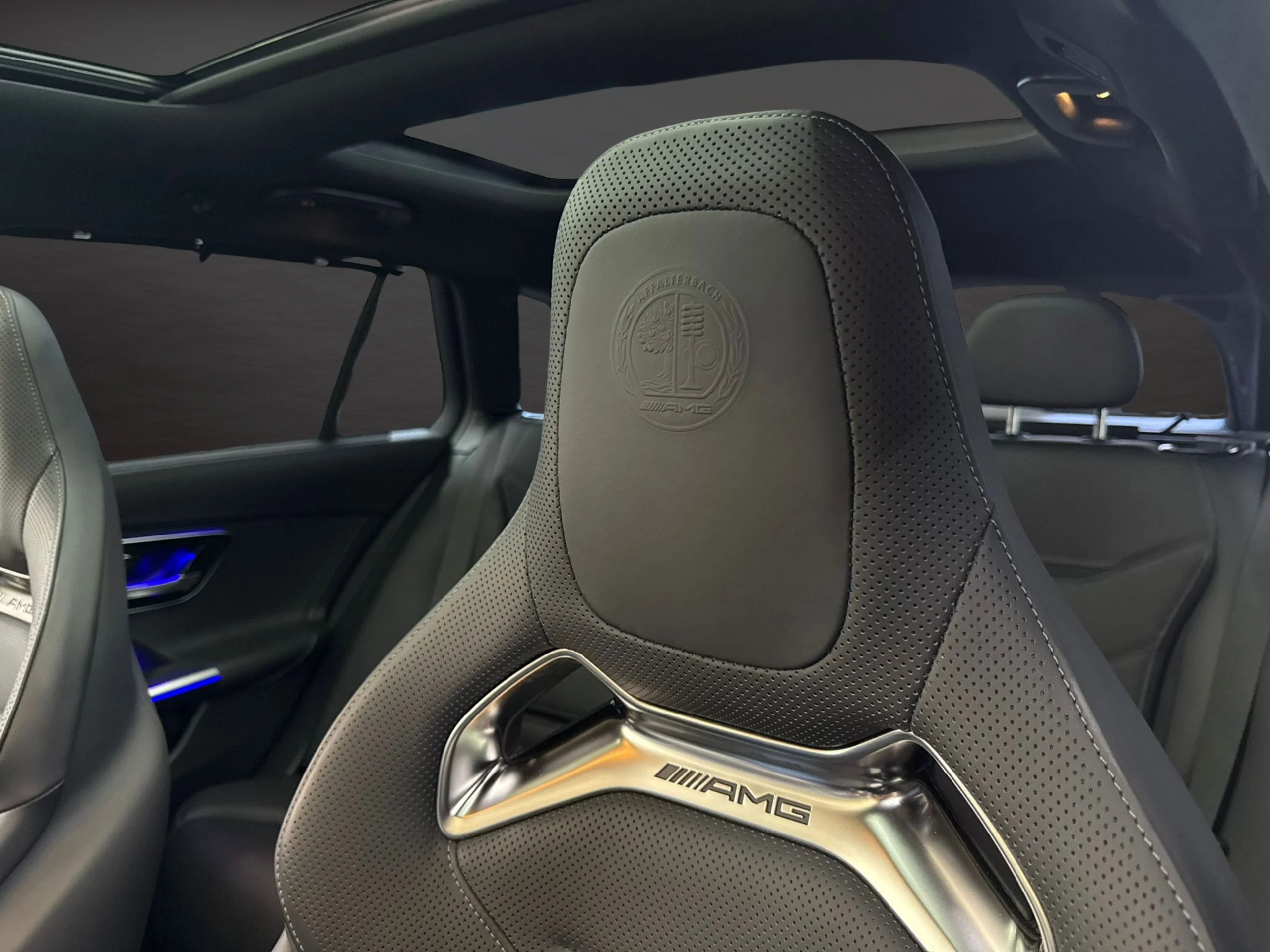 Mercedes-Benz C 63 AMG S E Performance Estate - Foto 30