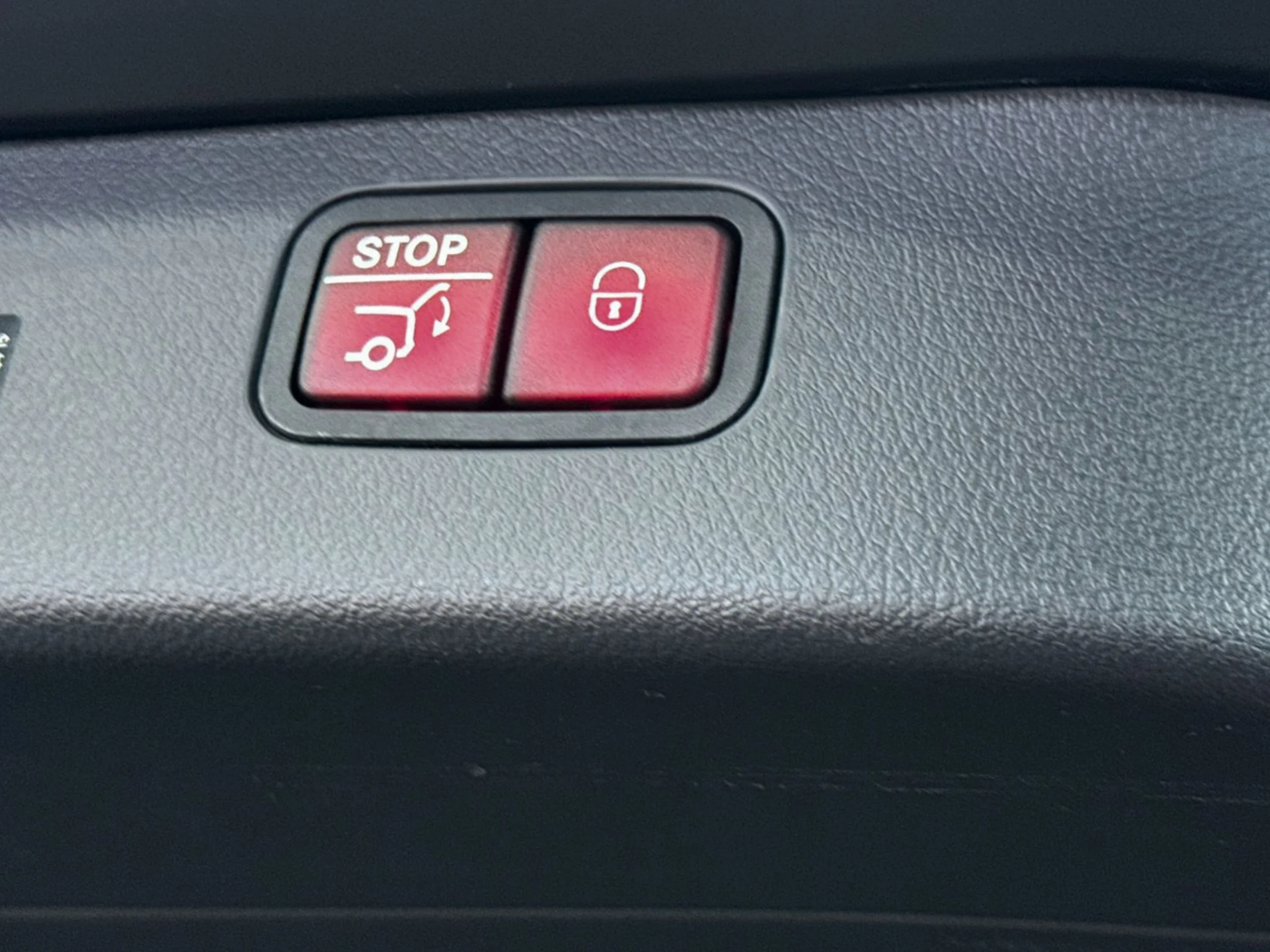 Mercedes-Benz C 63 AMG S E Performance Estate - Foto 32