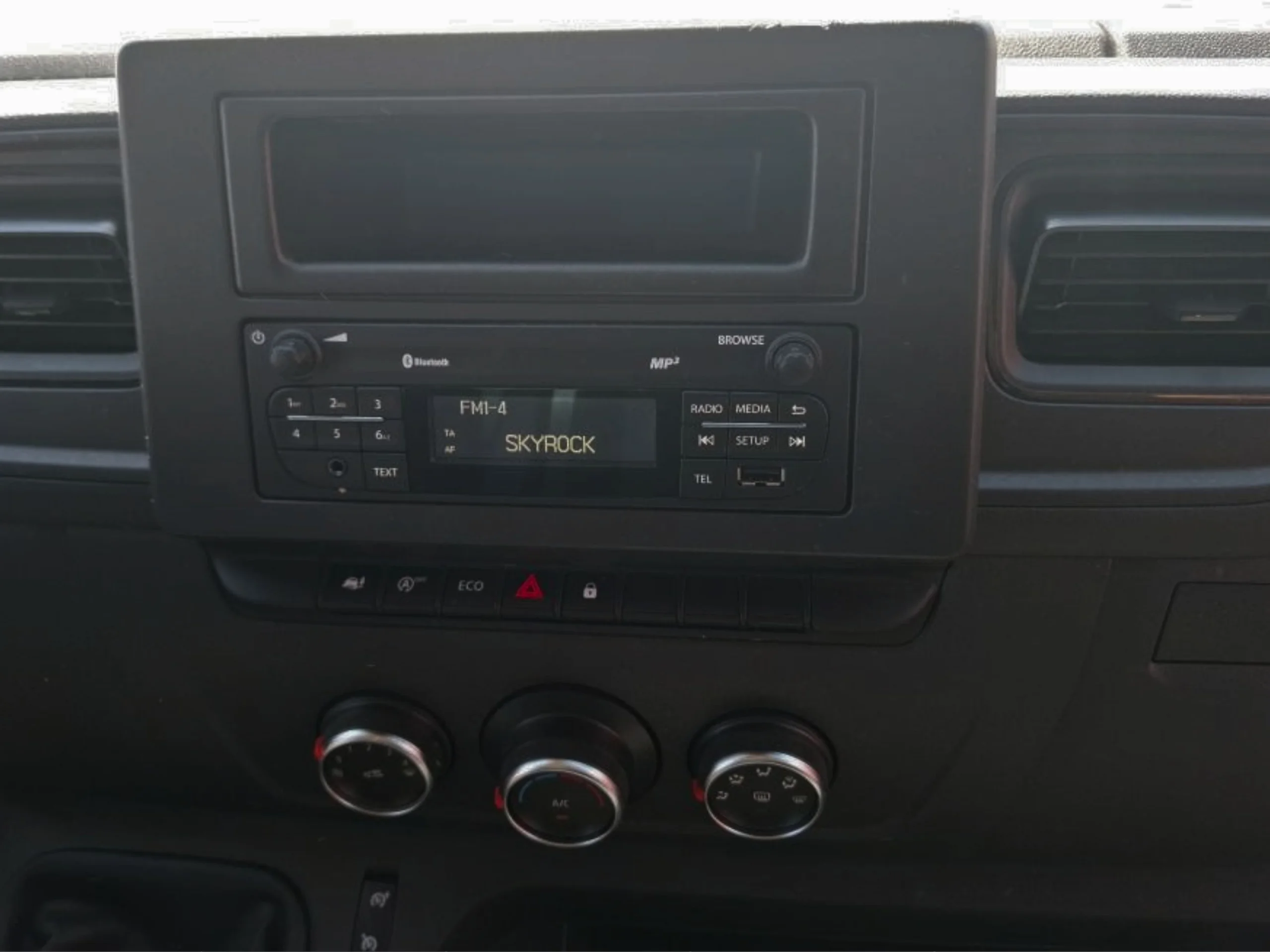 Nissan Interstar L4H1 2.3 dCi Carrozada con Trampilla (2024) | Logística sin límites | DESDE 600 €/mes - Foto 11