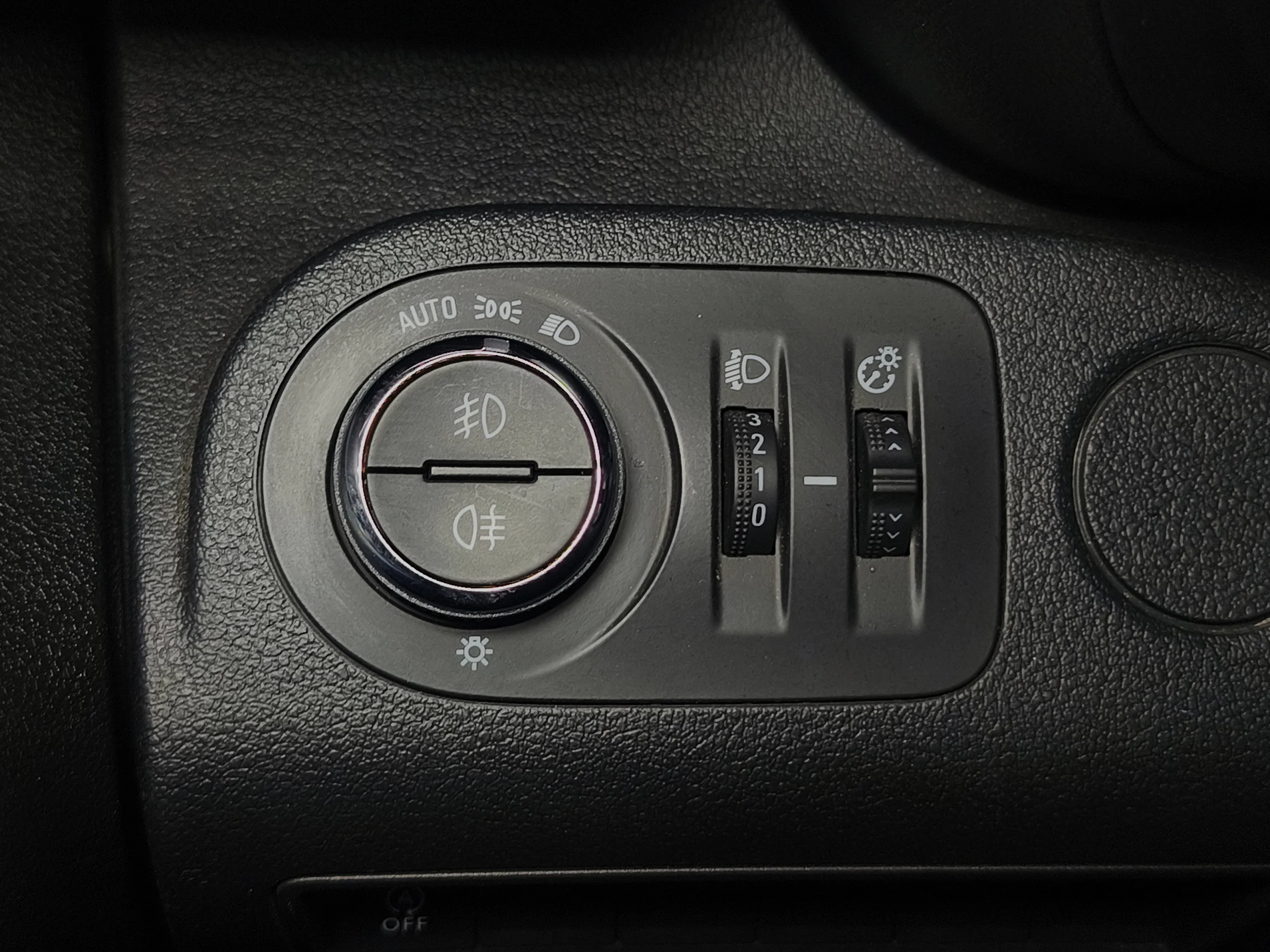 Opel Combo Furgón L1H1 | Solo 93.300 km | Desde 225€/mes - Foto 19