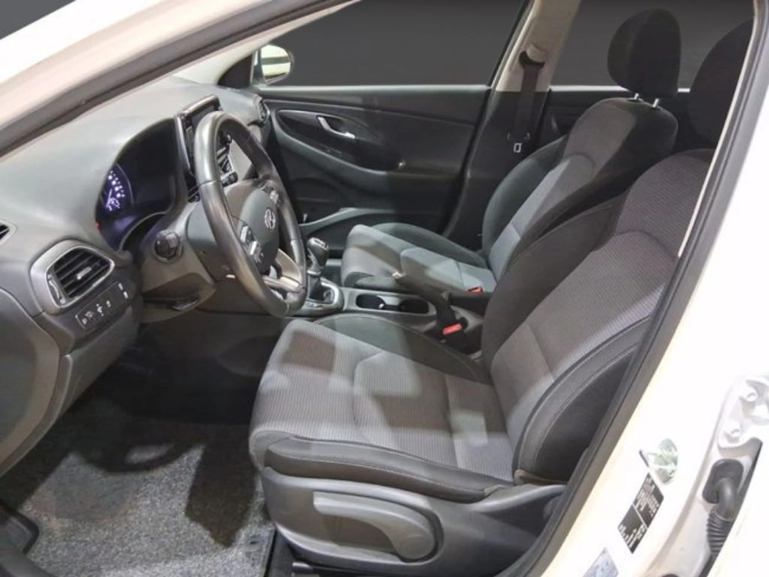 Hyundai I30 1.0 TGDI Essence MHEV - Foto 9