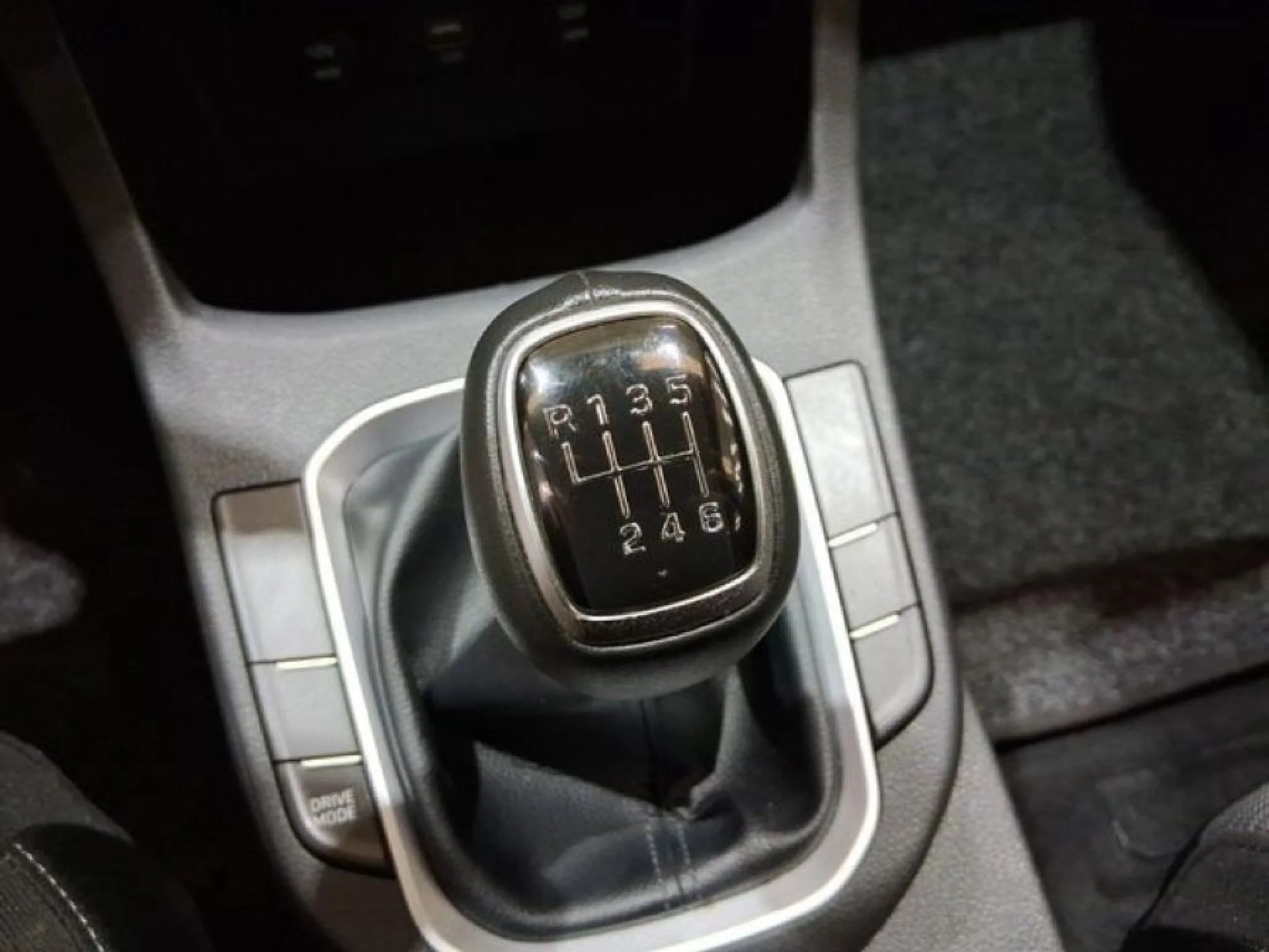 Hyundai I30 1.0 TGDI Essence MHEV - Foto 16