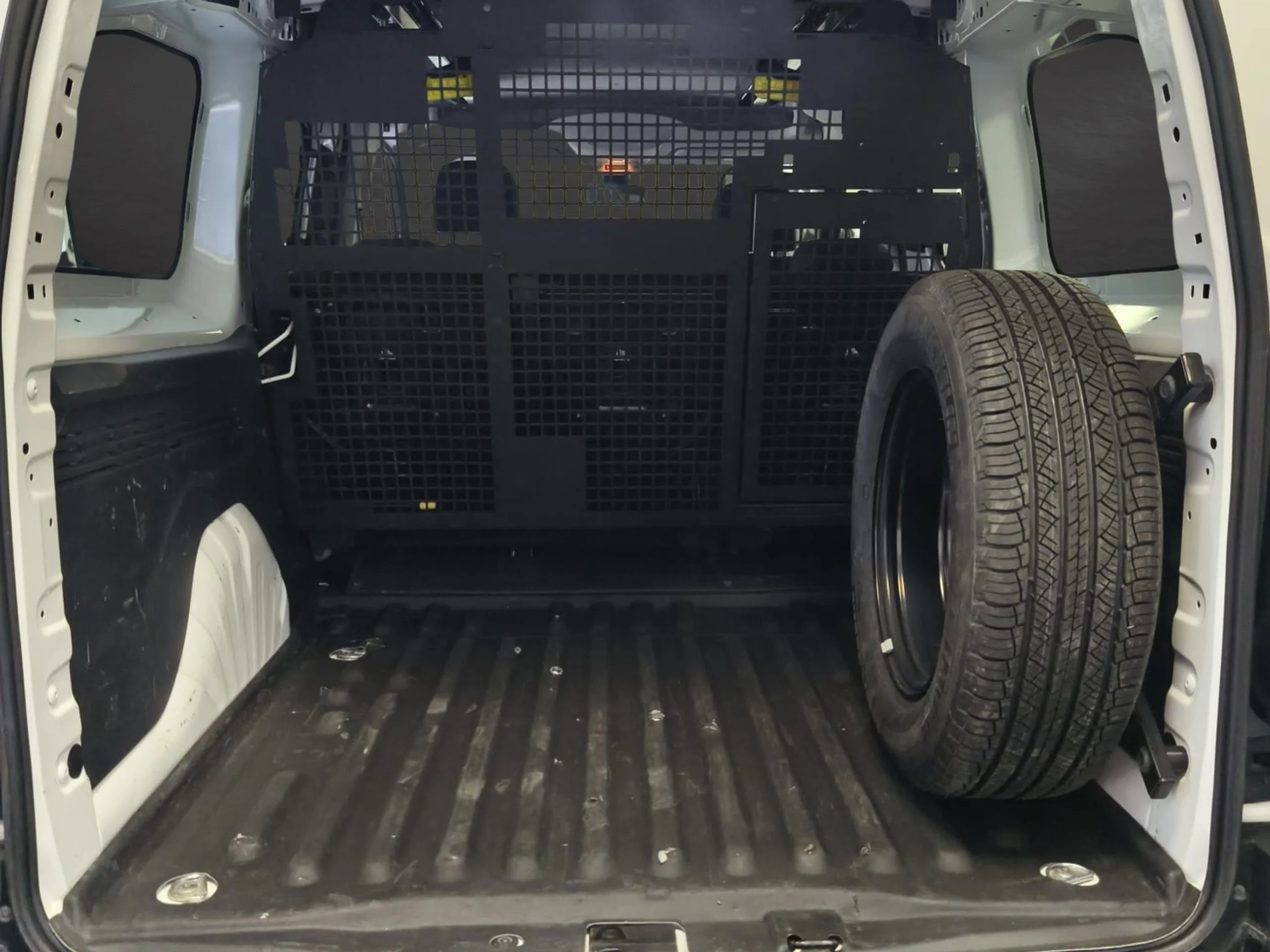 Peugeot Partner Doble cabina L2 Combi 5 plazas 4X4 130CV - Foto 9