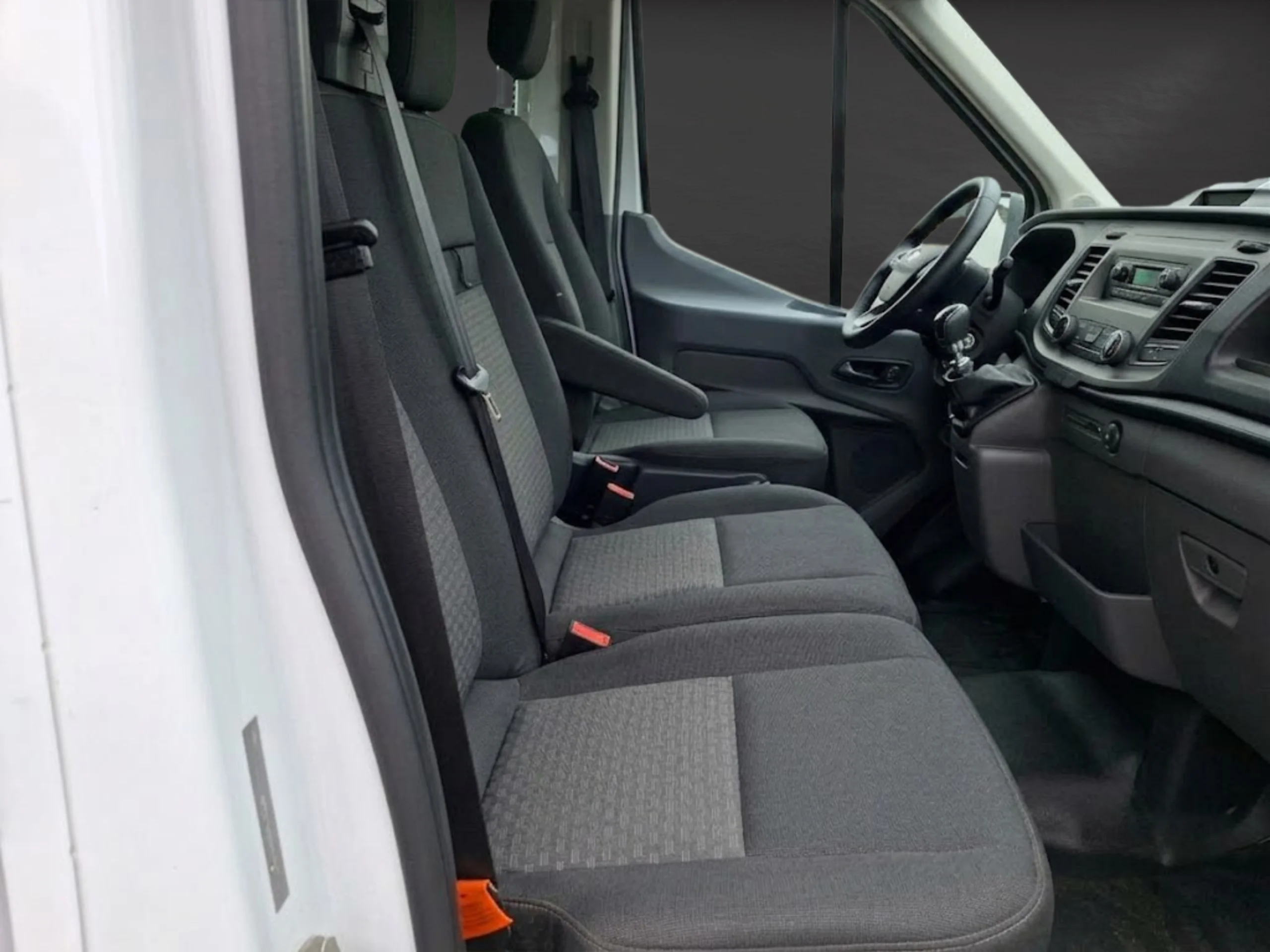 Ford Transit L4H3 Trend Business Carrozado 2.0 EcoBlue (2024) | Trampilla Elevadora y Máximo Volumen | Desde 570 € al mes - Foto 9