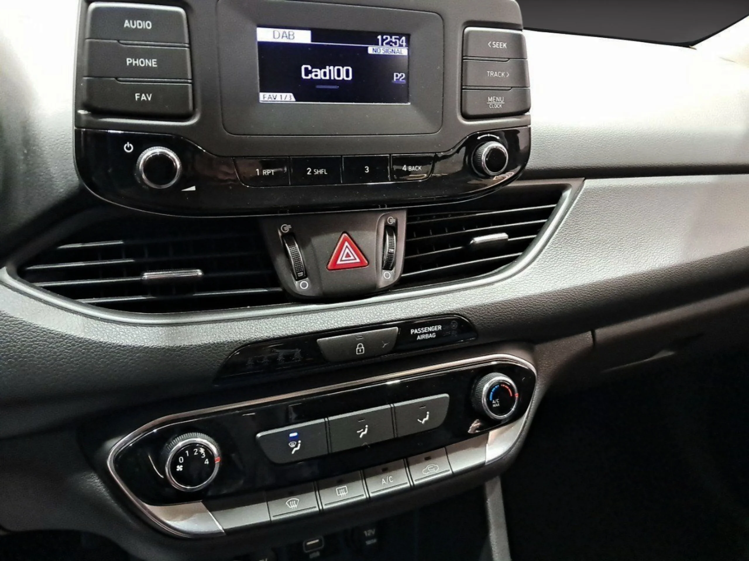 Hyundai I30 1.5 110CV DPI Essence - Foto 14