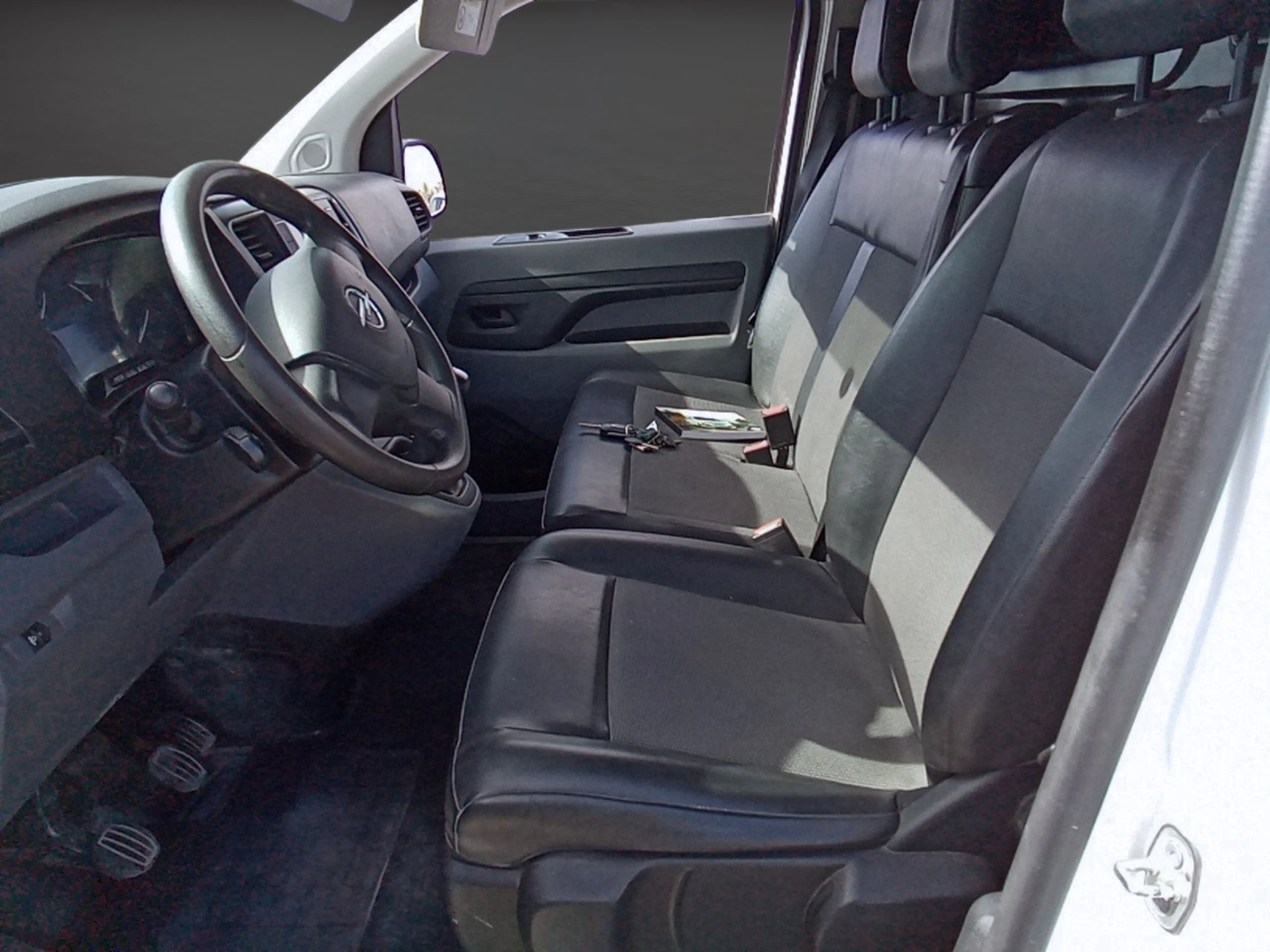 Opel Vivaro L1H1 102 CV - Foto 11