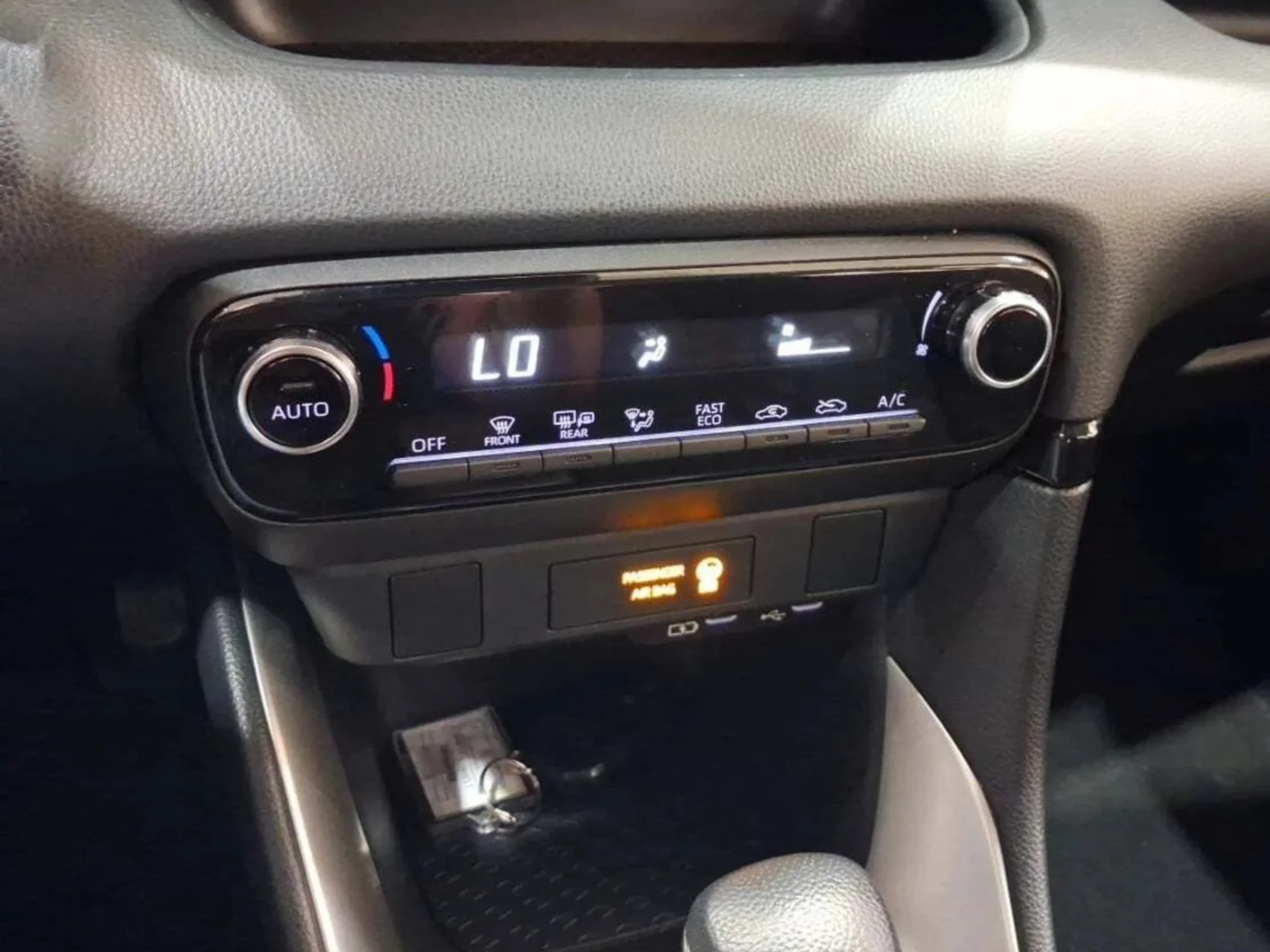 Toyota Yaris 1.5 120H Active Plus Automatico (2025) | Etiqeuta ECO | Desde 321€/mes - Foto 19