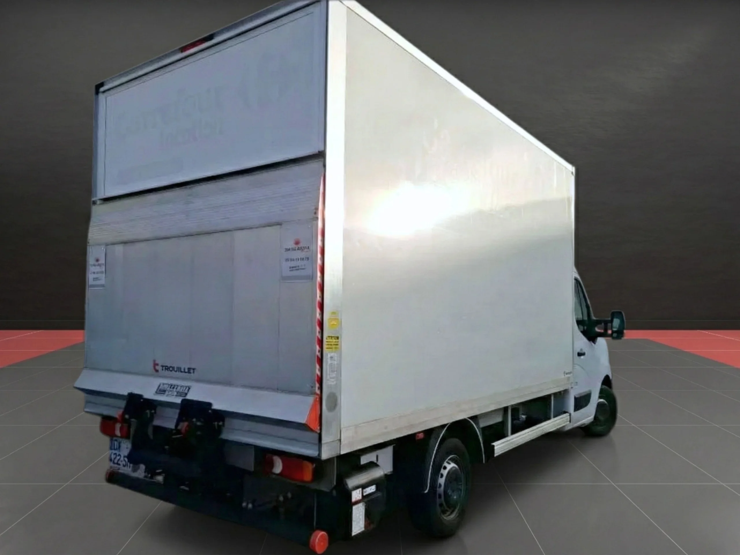 Renault Master Carrozado L4H3 Trampilla Dhollandia (2023) | Reestreno | Desde 598€/mes - Foto 1