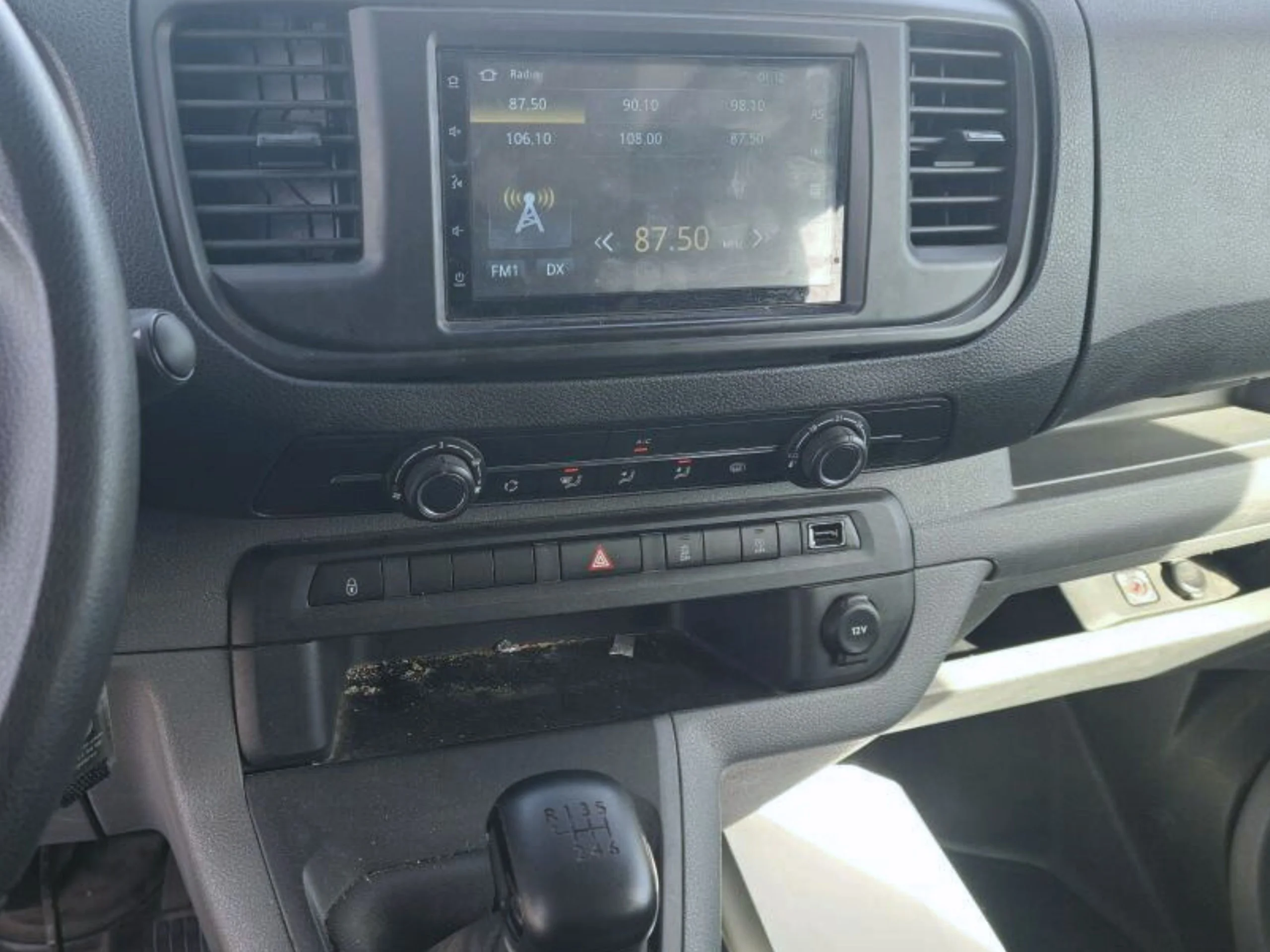 Opel Vivaro Mixta 6 Plazas con separador de carga abatible - Foto 10