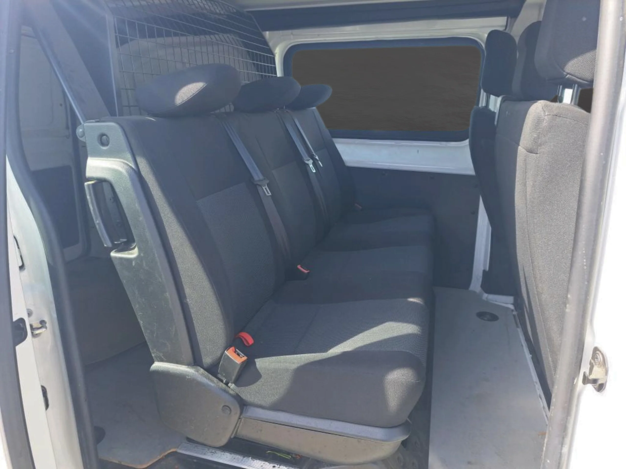Opel Vivaro Mixta 6 Plazas con separador de carga abatible - Foto 8