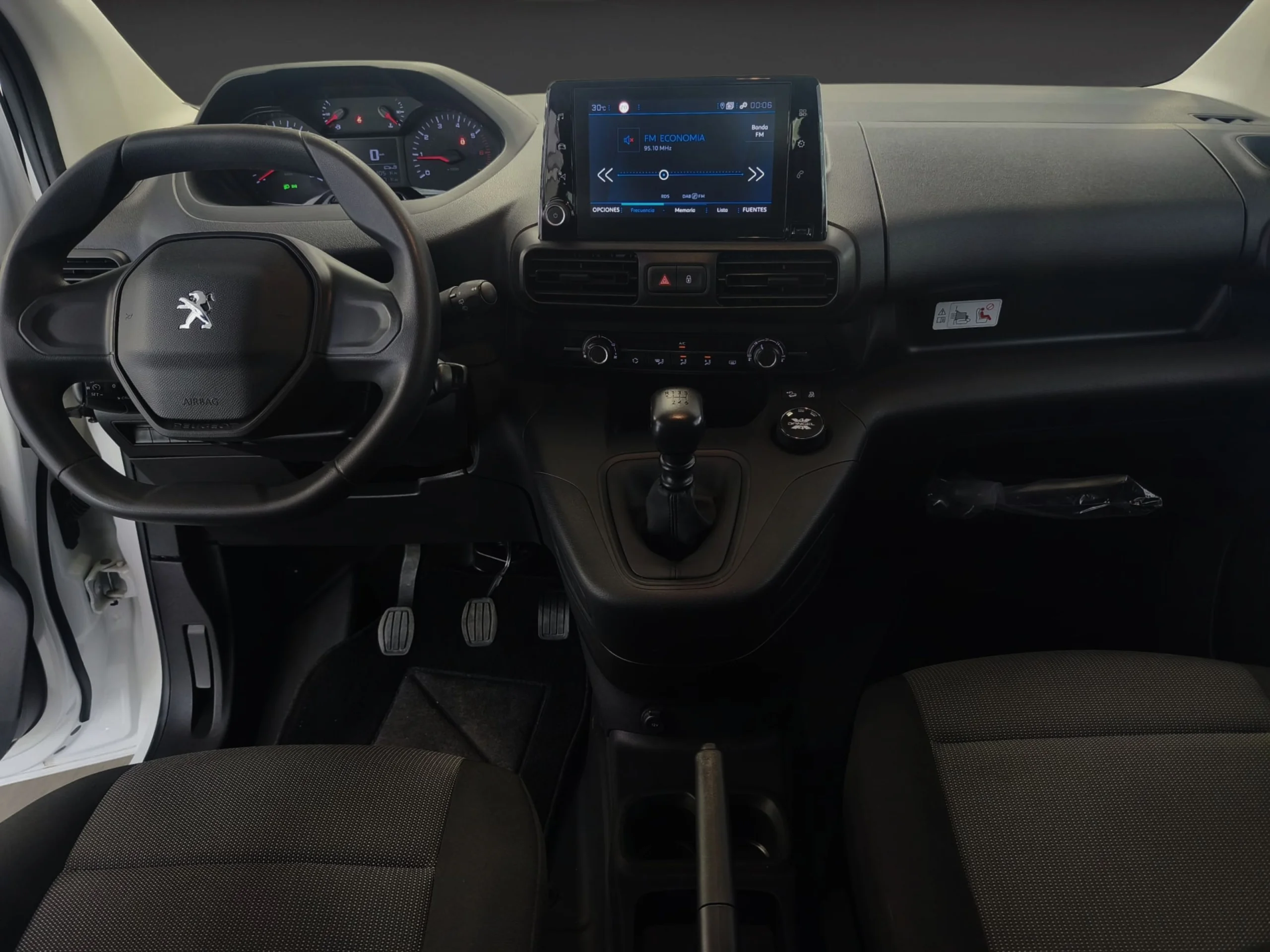 Peugeot Partner Doble cabina L2 Combi 5 plazas 4X4 130CV - Foto 23