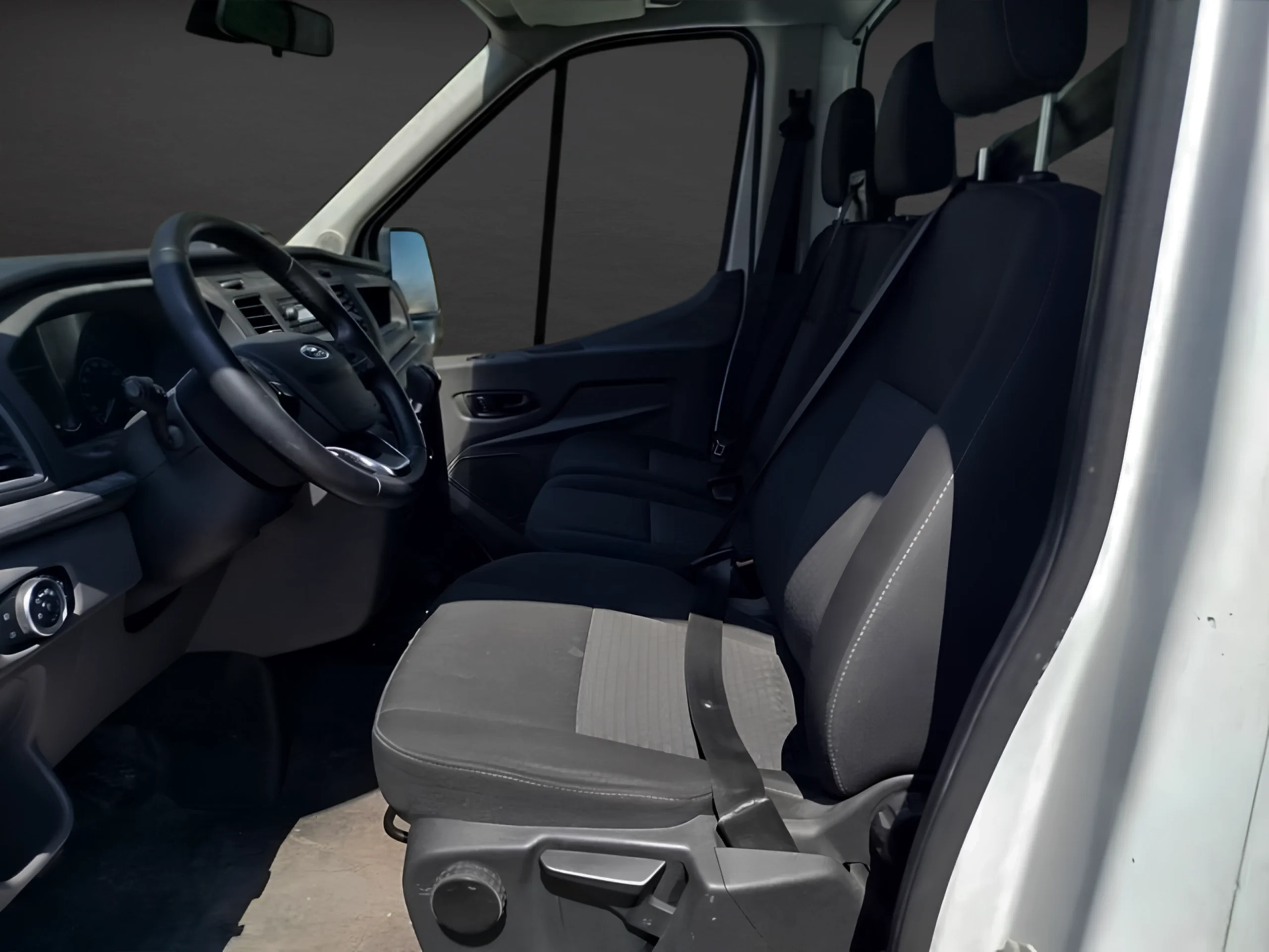 Ford Transit 350 L4H3 Trend | Máximo Volumen y Tracción Trasera | DESDE 420 €/mes - Foto 9