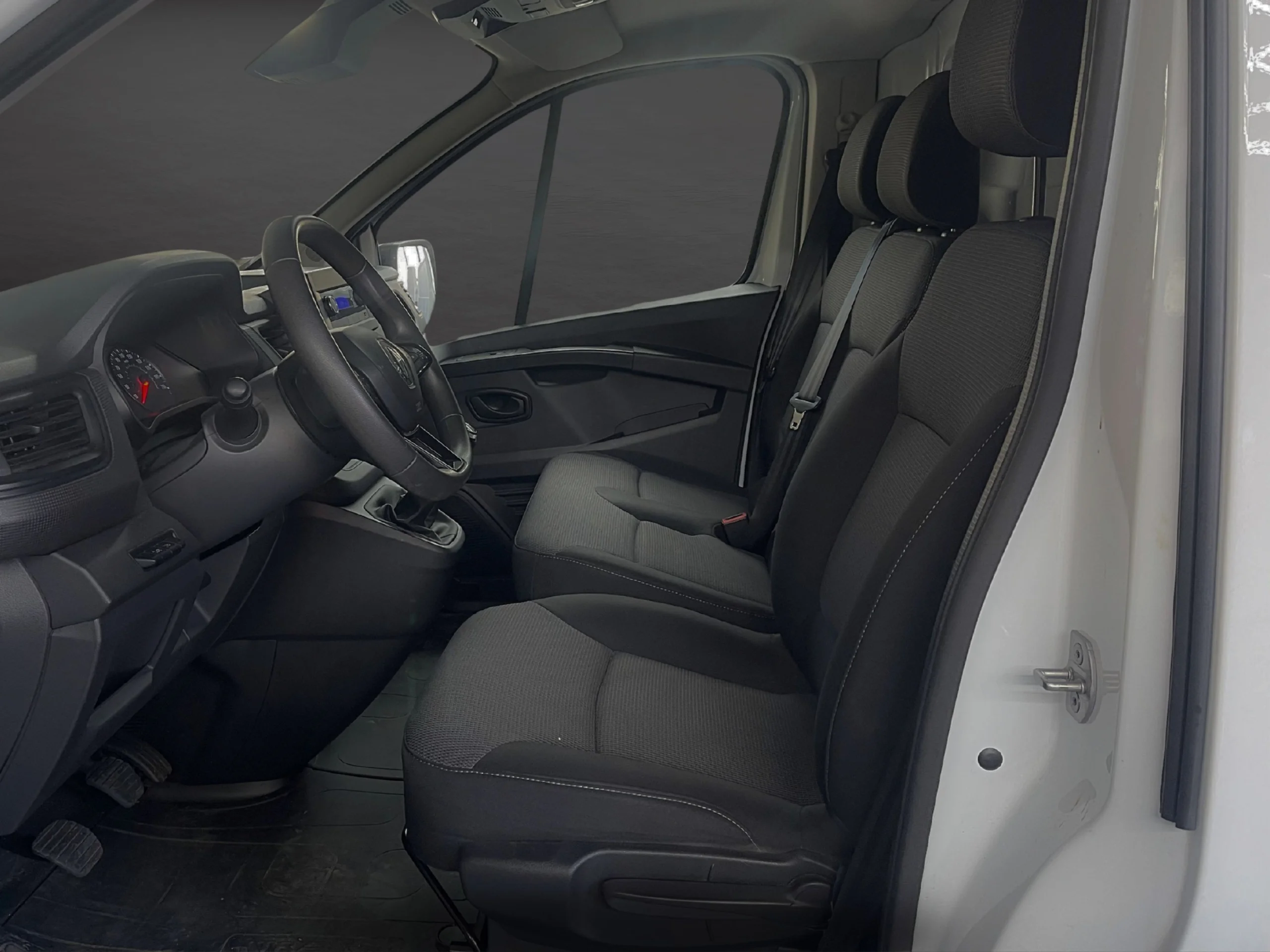 Renault Trafic L1H1 2.0 BLUEDCI - Foto 11