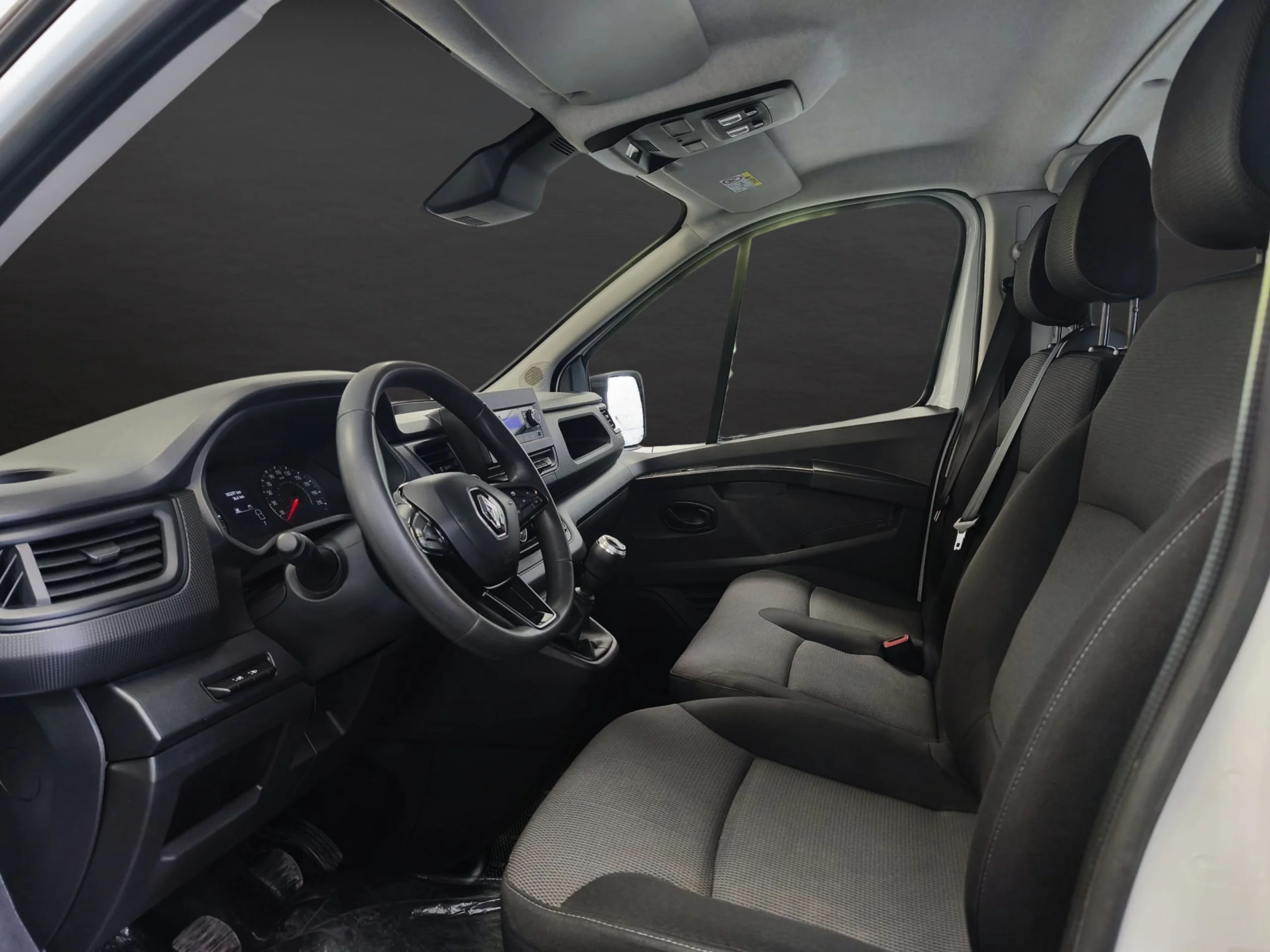Renault Trafic Doble cabina 6 Plazas con separador de carga LH1 150CV - Foto 8
