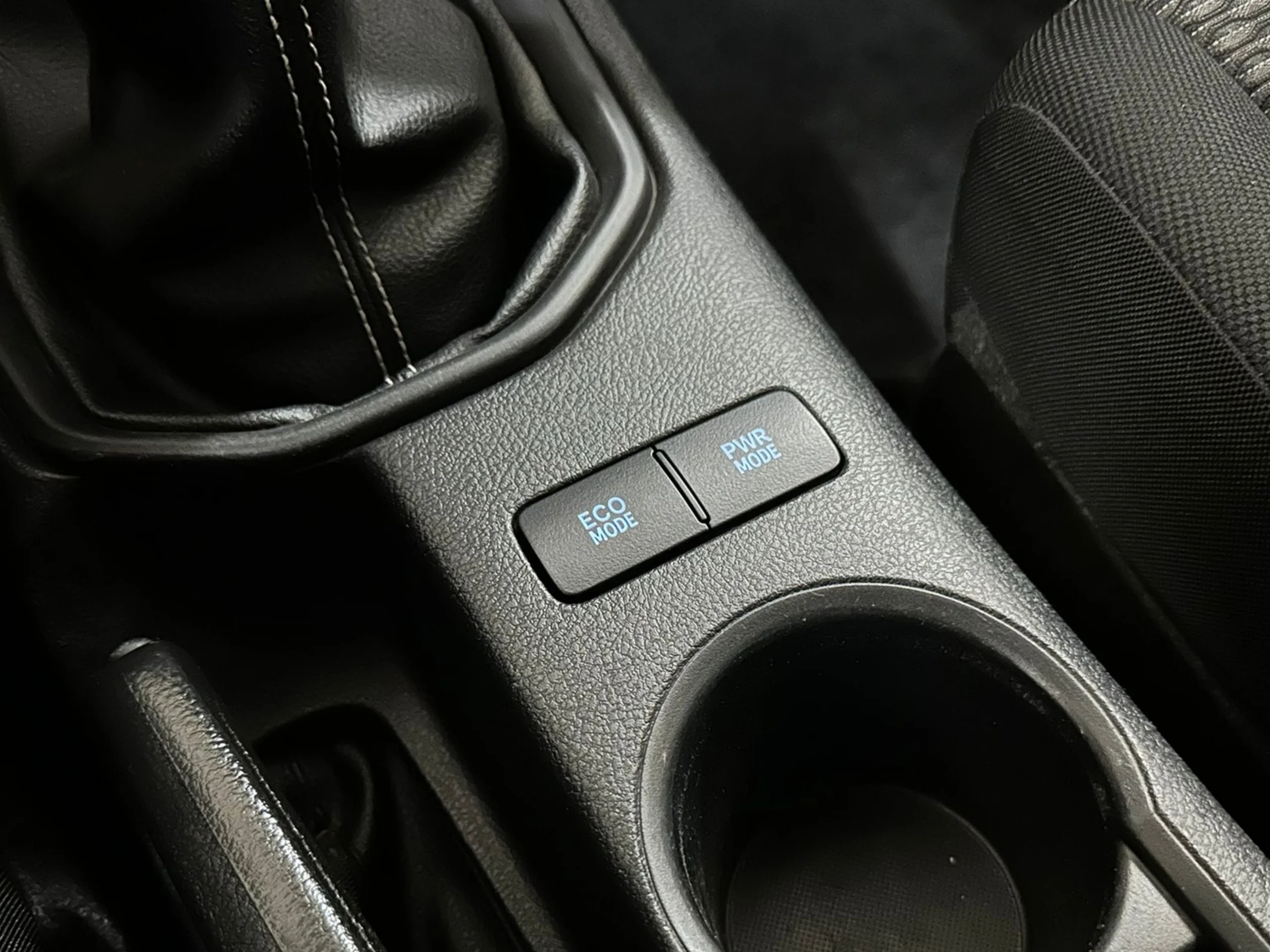 Toyota Hilux CABINA EXTRA 4X4 150 CV - Foto 19