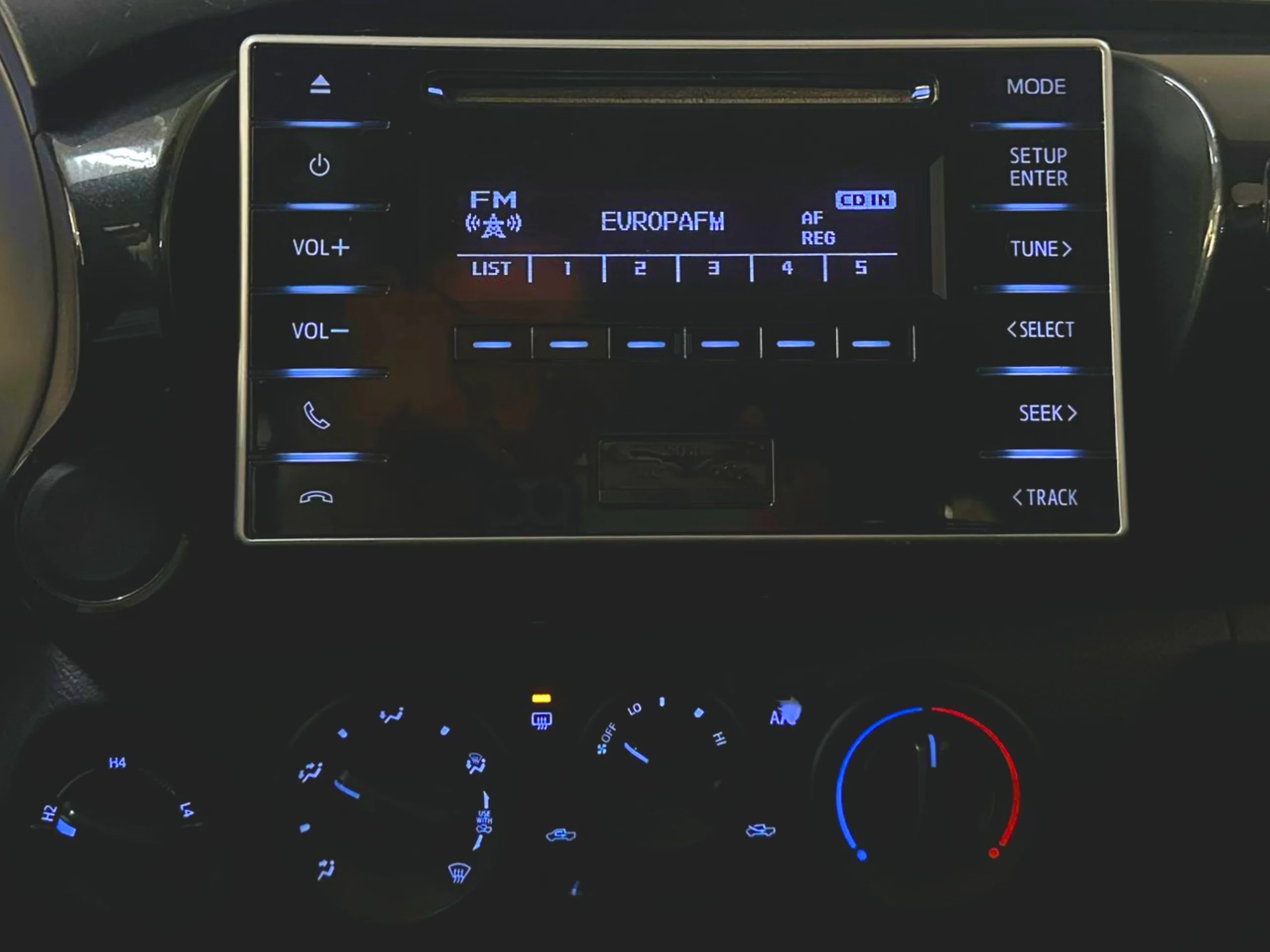 Toyota Hilux CABINA EXTRA 4X4 150 CV - Foto 17