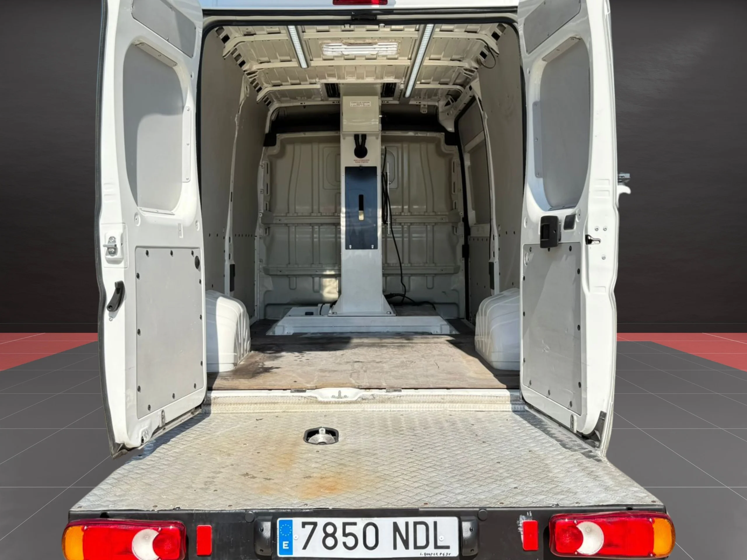 Citroen Jumper L2H2 Con Cesta Elevadora 110 CV - Foto 10