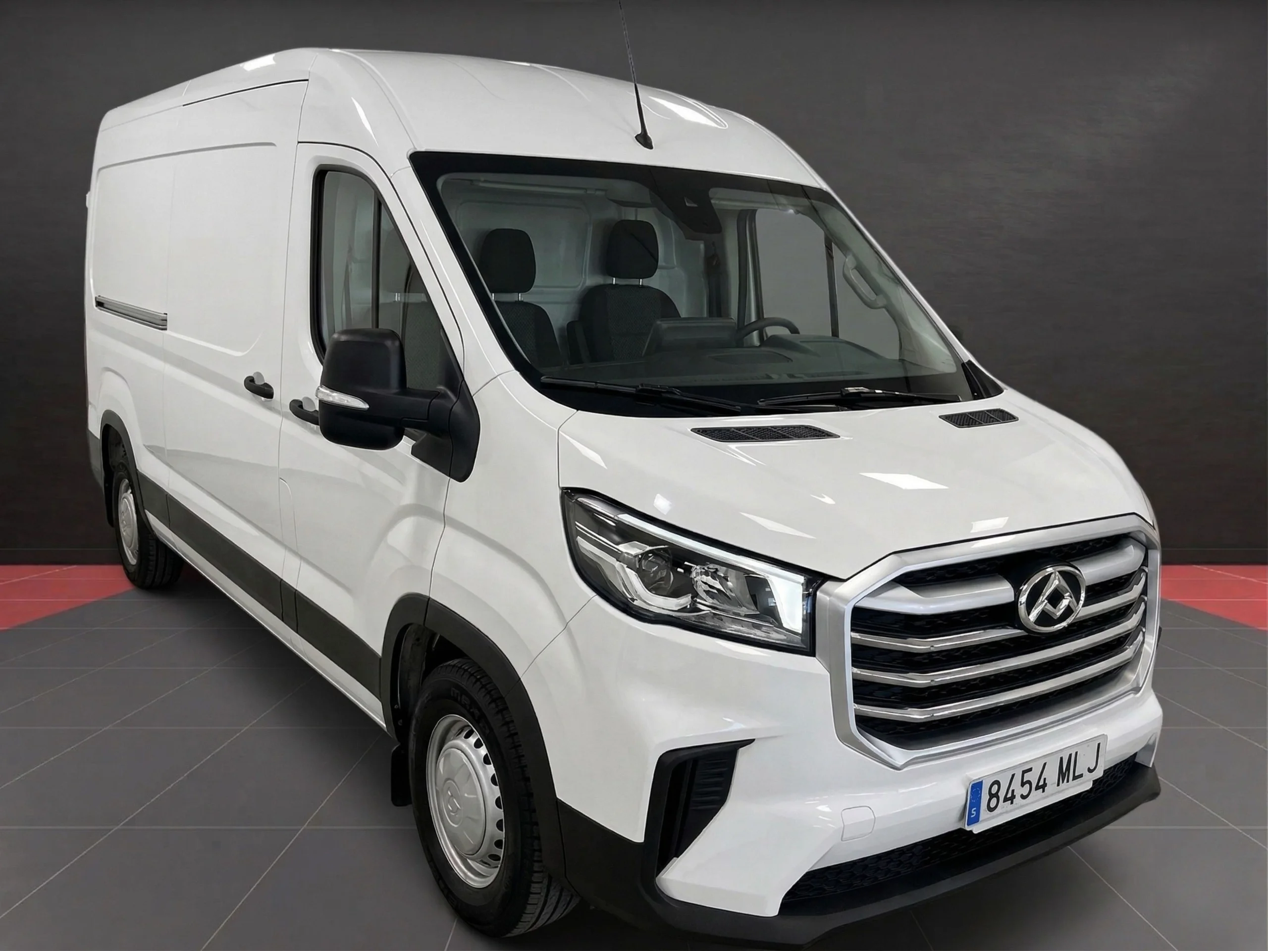 Maxus Deliver 9 L3H2 2.0D 148CV COMFORT  - Foto 1