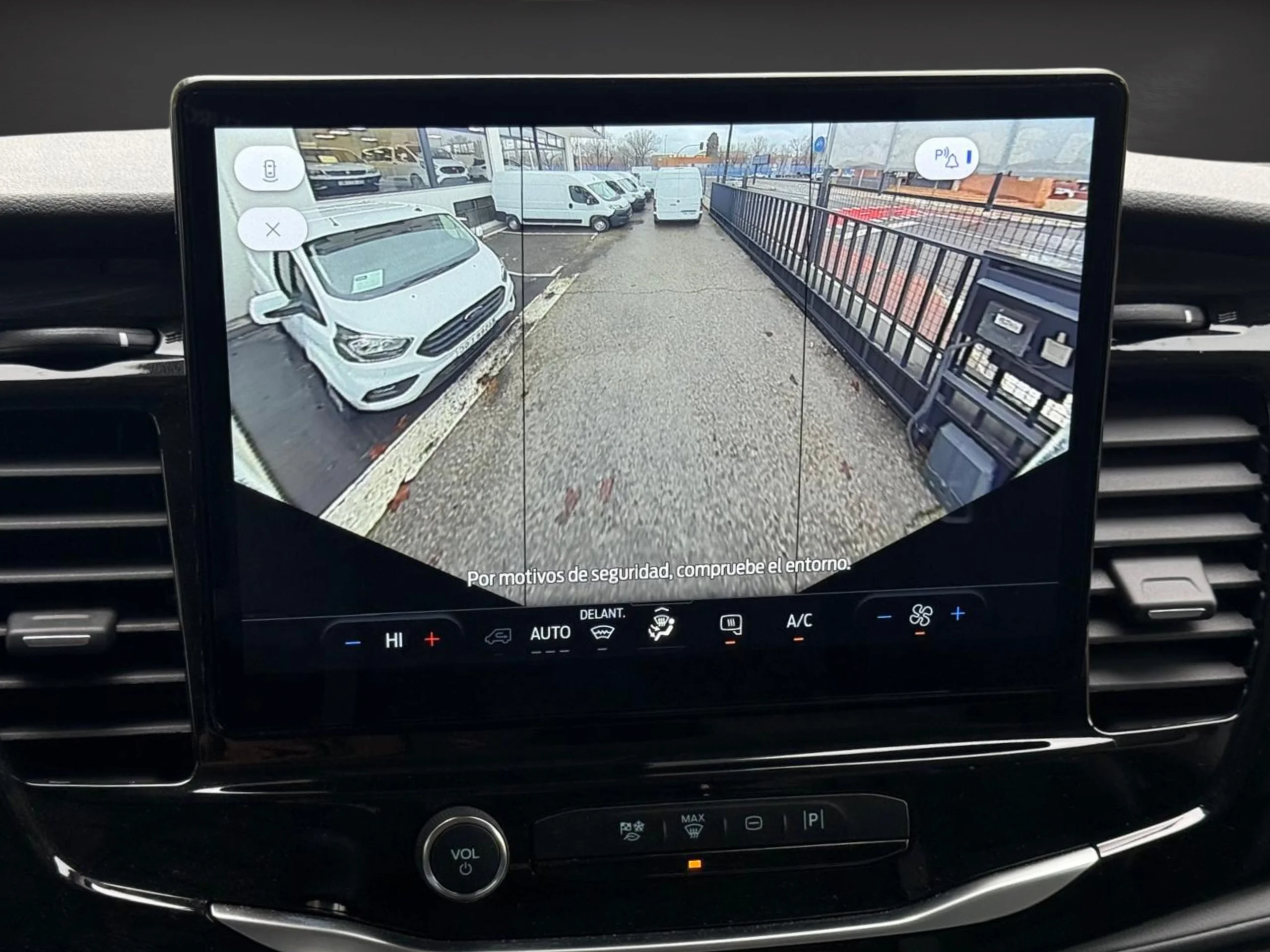 Ford Transit L2H2 130 CV Trend - Foto 21