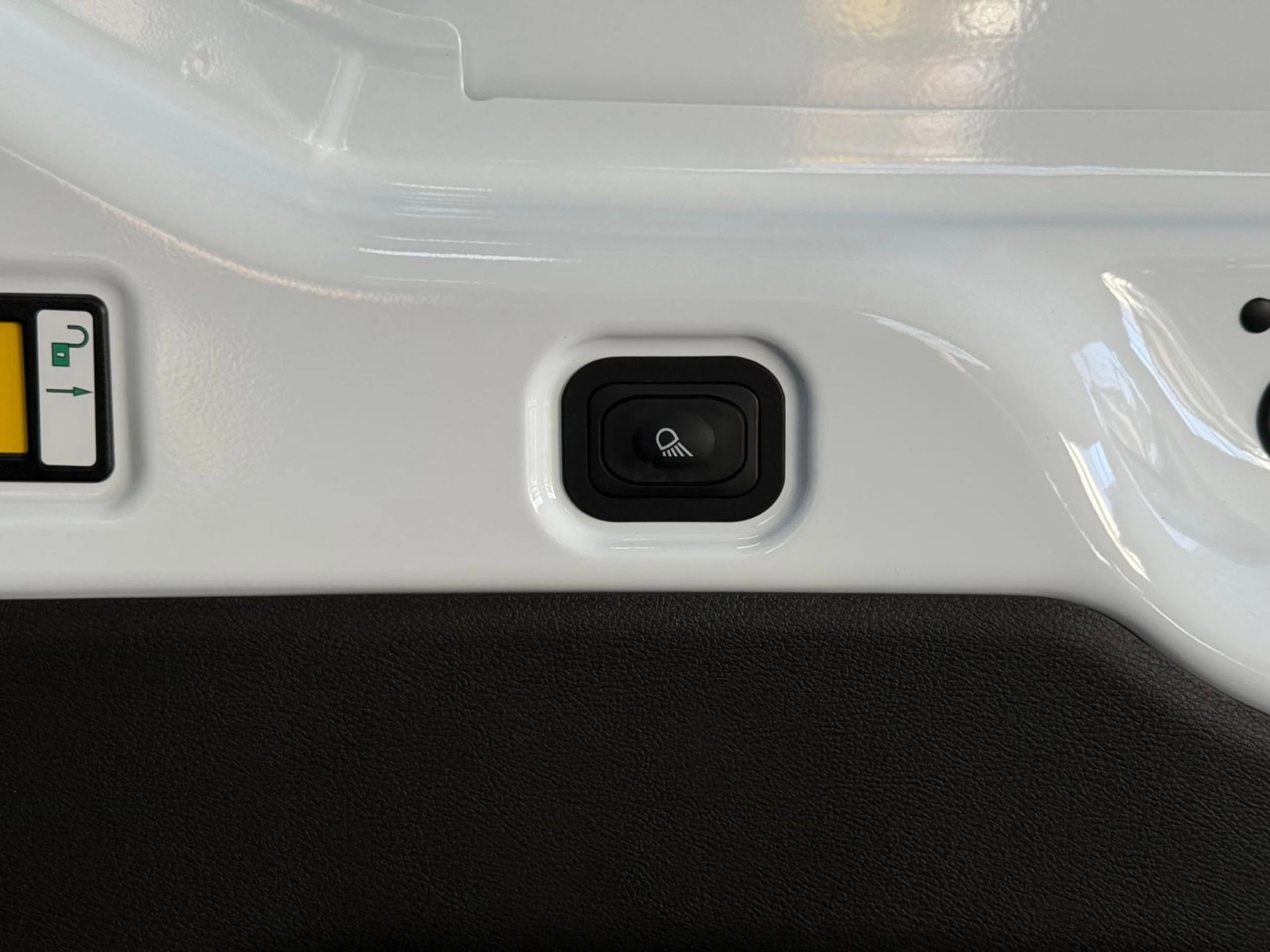 Ford Transit L2H2 130 CV Trend - Foto 27