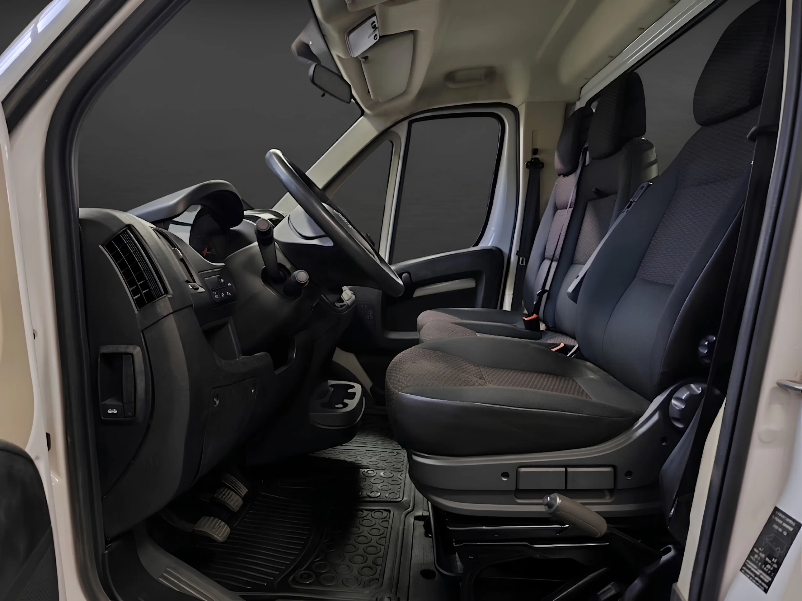 Citroen Jumper Caja Cabina L3H1 BlueHDi (2024) | Versatilidad de Carga | Desde 457 € al mes - Foto 11