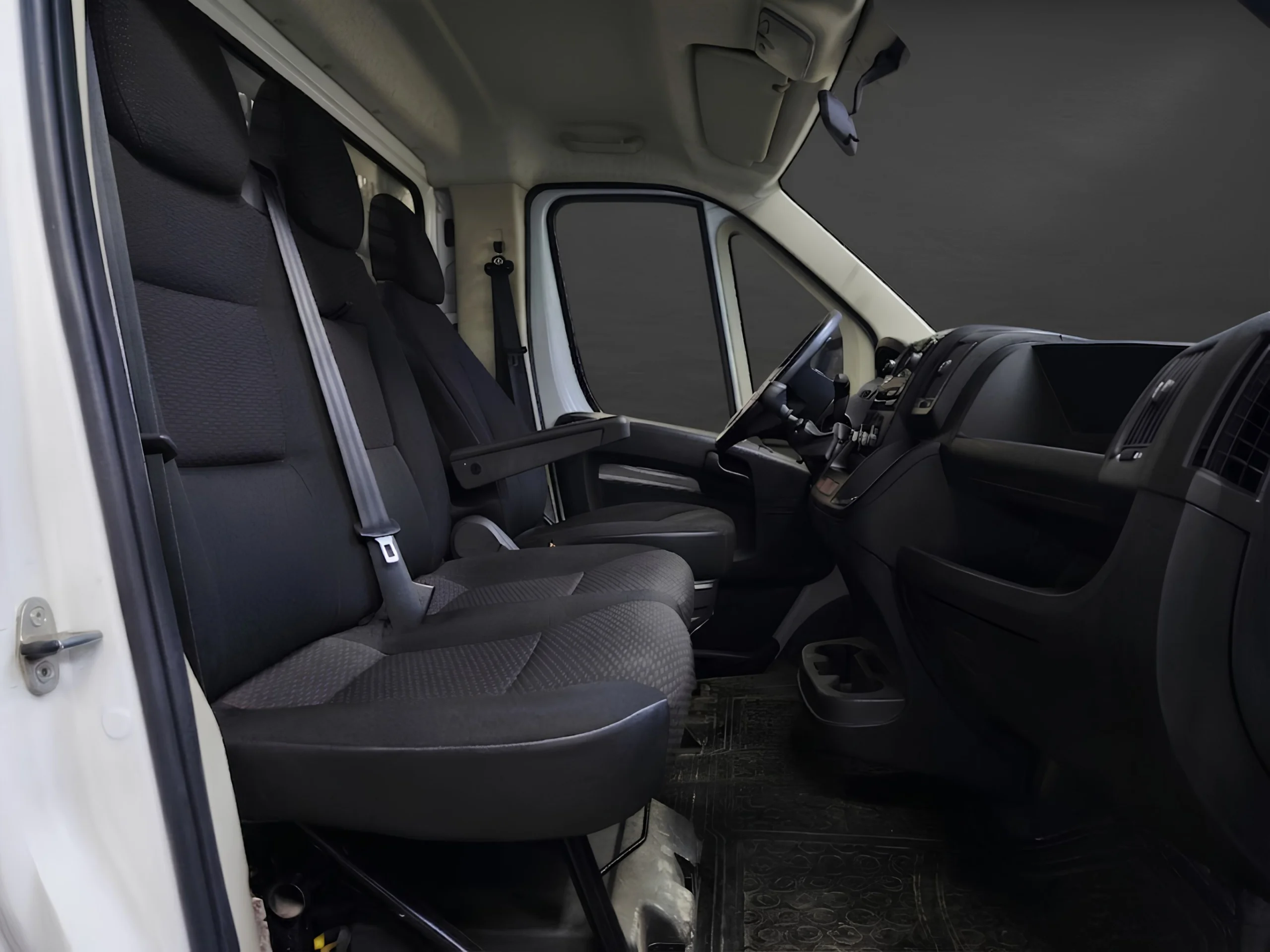 Citroen Jumper Caja Cabina L3H1 BlueHDi (2024) | Versatilidad de Carga | Desde 457 € al mes - Foto 12