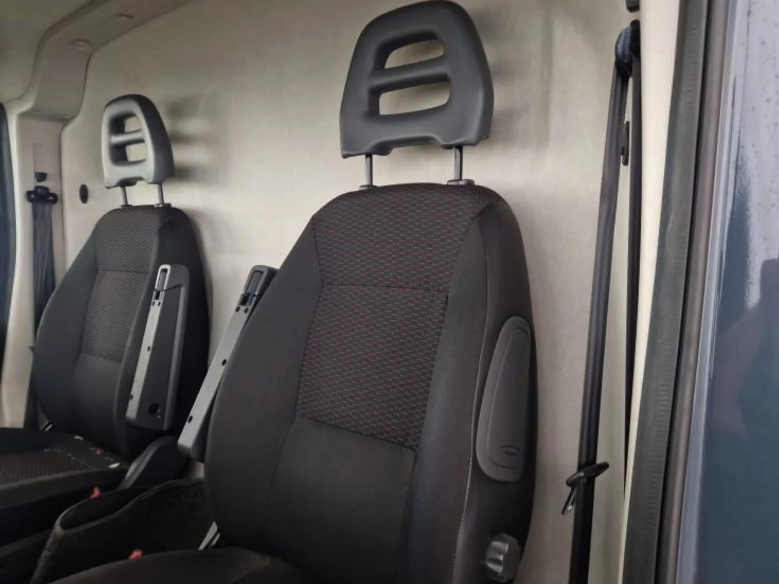 Citroen Jumper Furgón L1H1 120CV | Solo 22.700 km | Desde 350€/mes - Foto 12