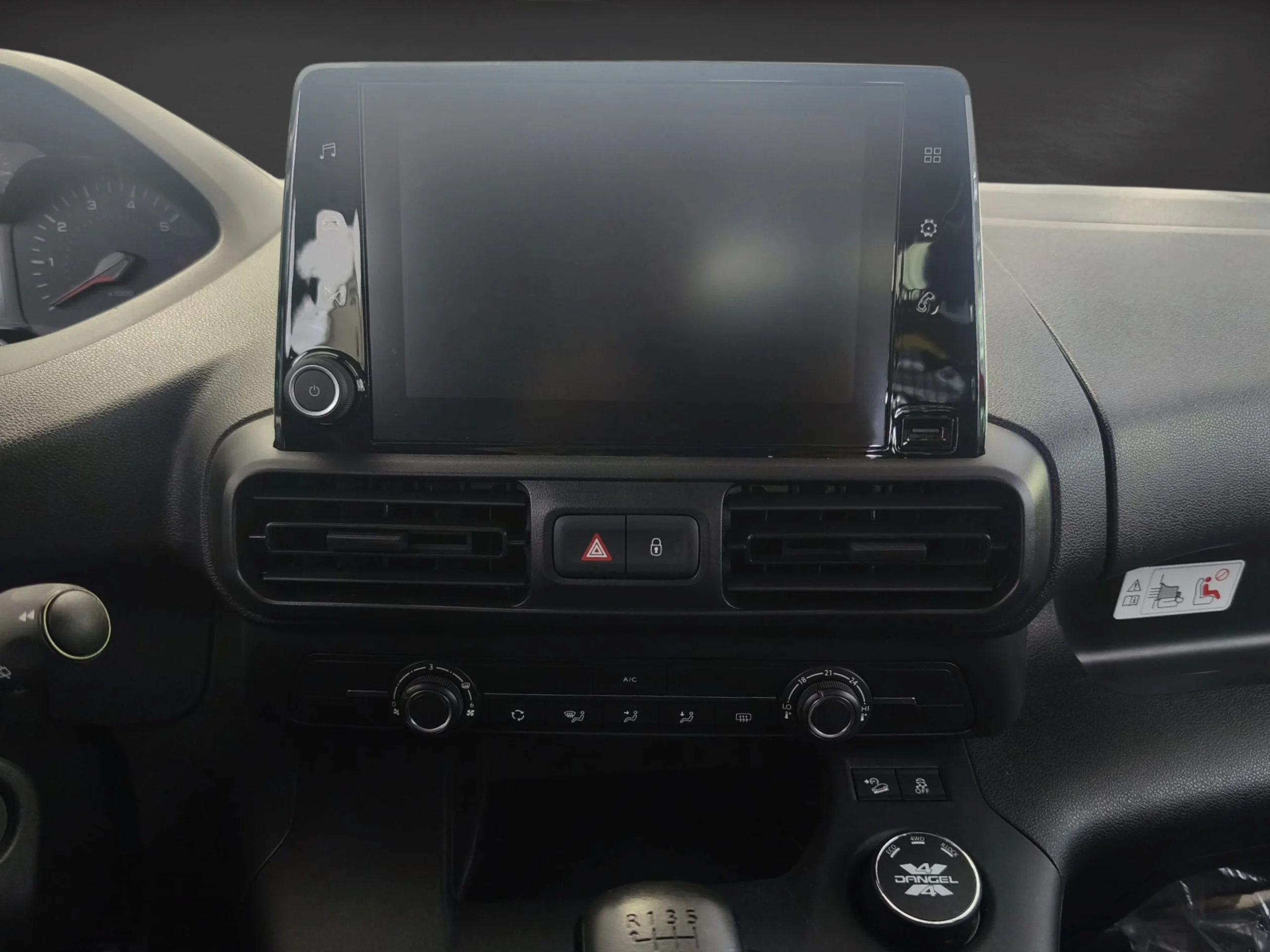 Peugeot Partner 4x4 Doble Cabina Long Combi 5 Plazas (2022) | Desde 291€/mes - Foto 20
