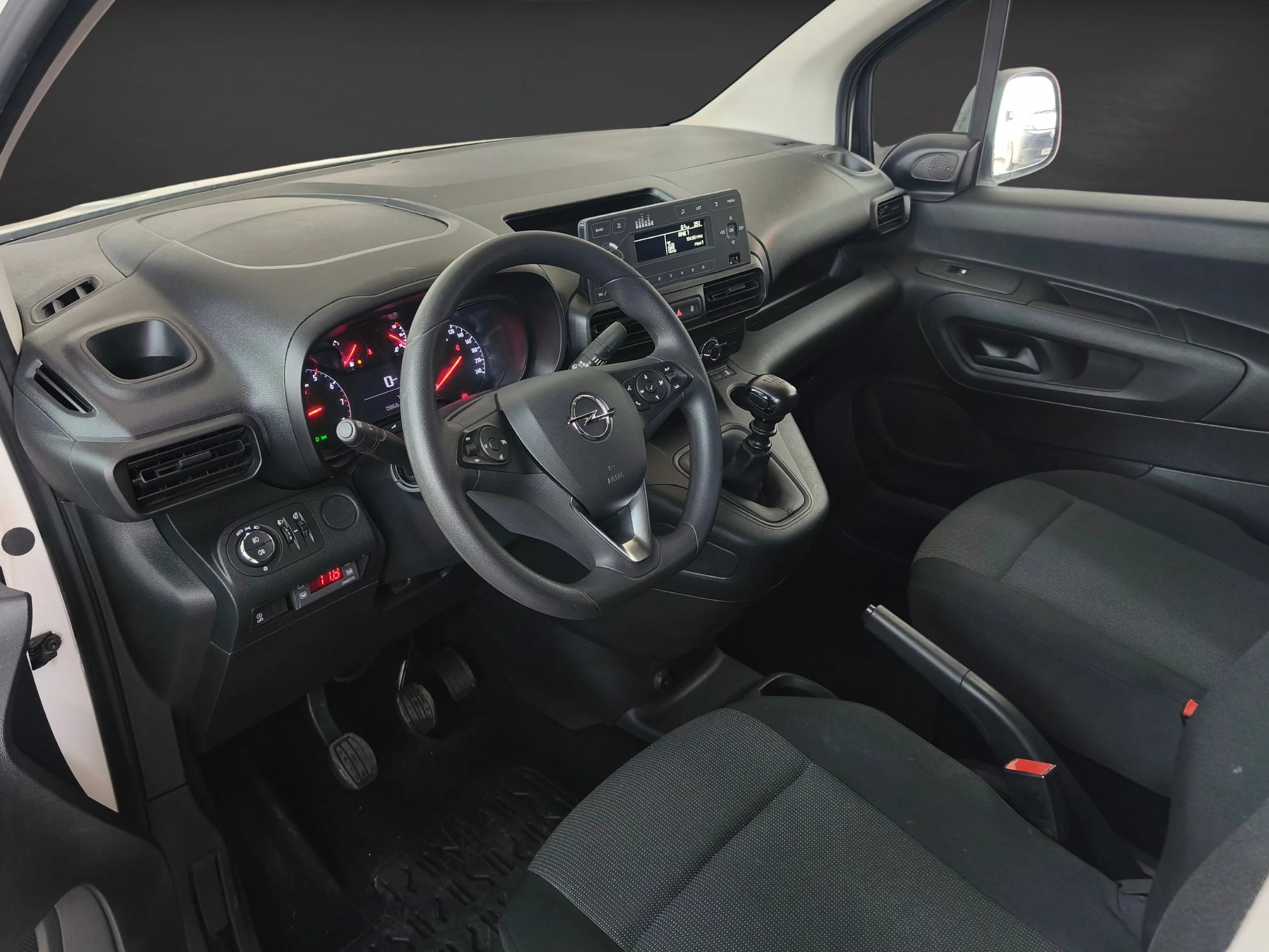 Opel Combo Frigorífica FRCX -20°C – Ocasión con Frío Oculto e Isotermo a Estrenar ¡DESDE 379 € al mes sin entrada! - Foto 12
