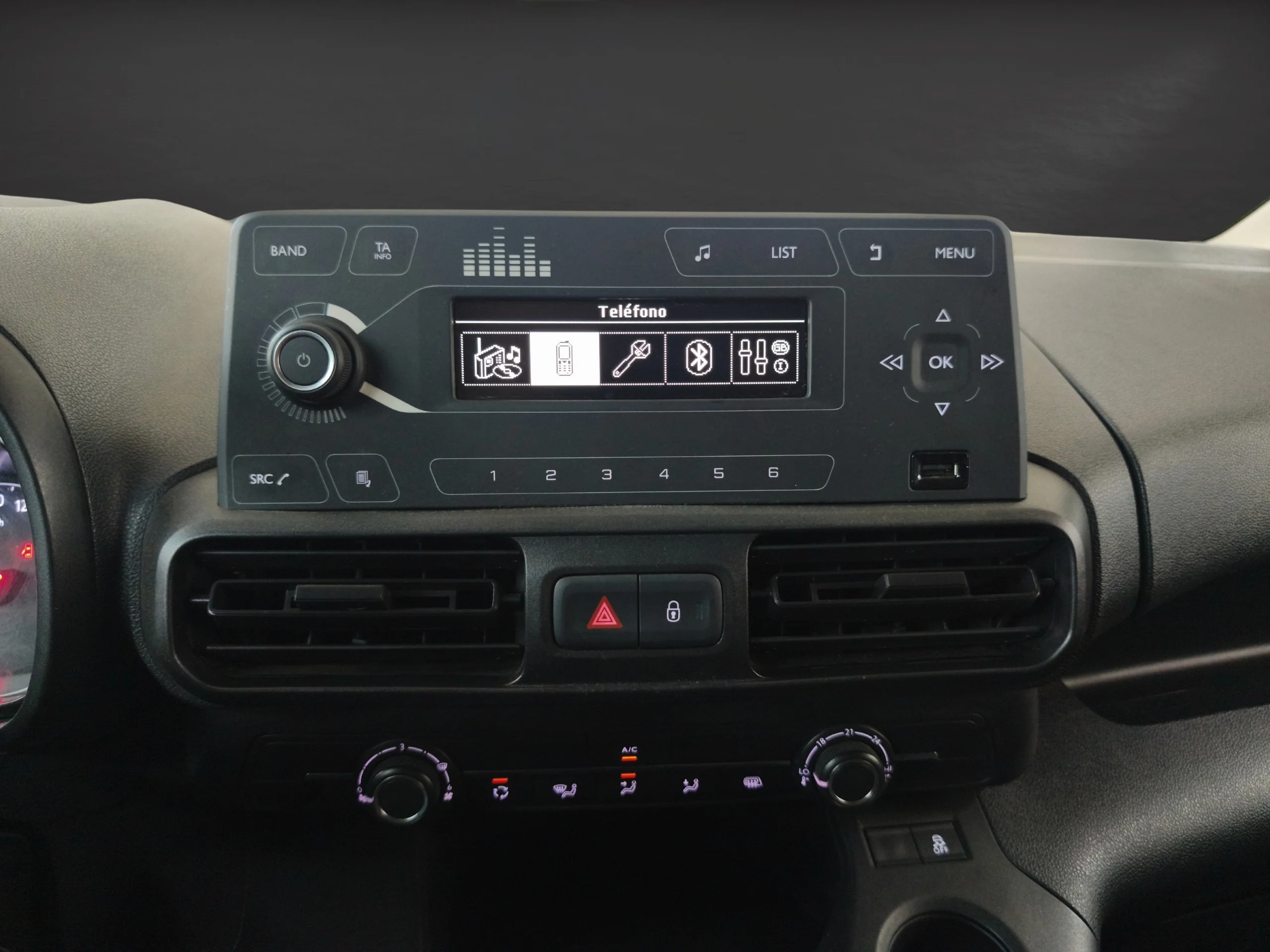 Opel Combo Frigorífica FRCX -20°C – Ocasión con Frío Oculto e Isotermo a Estrenar ¡DESDE 379 € al mes sin entrada! - Foto 26