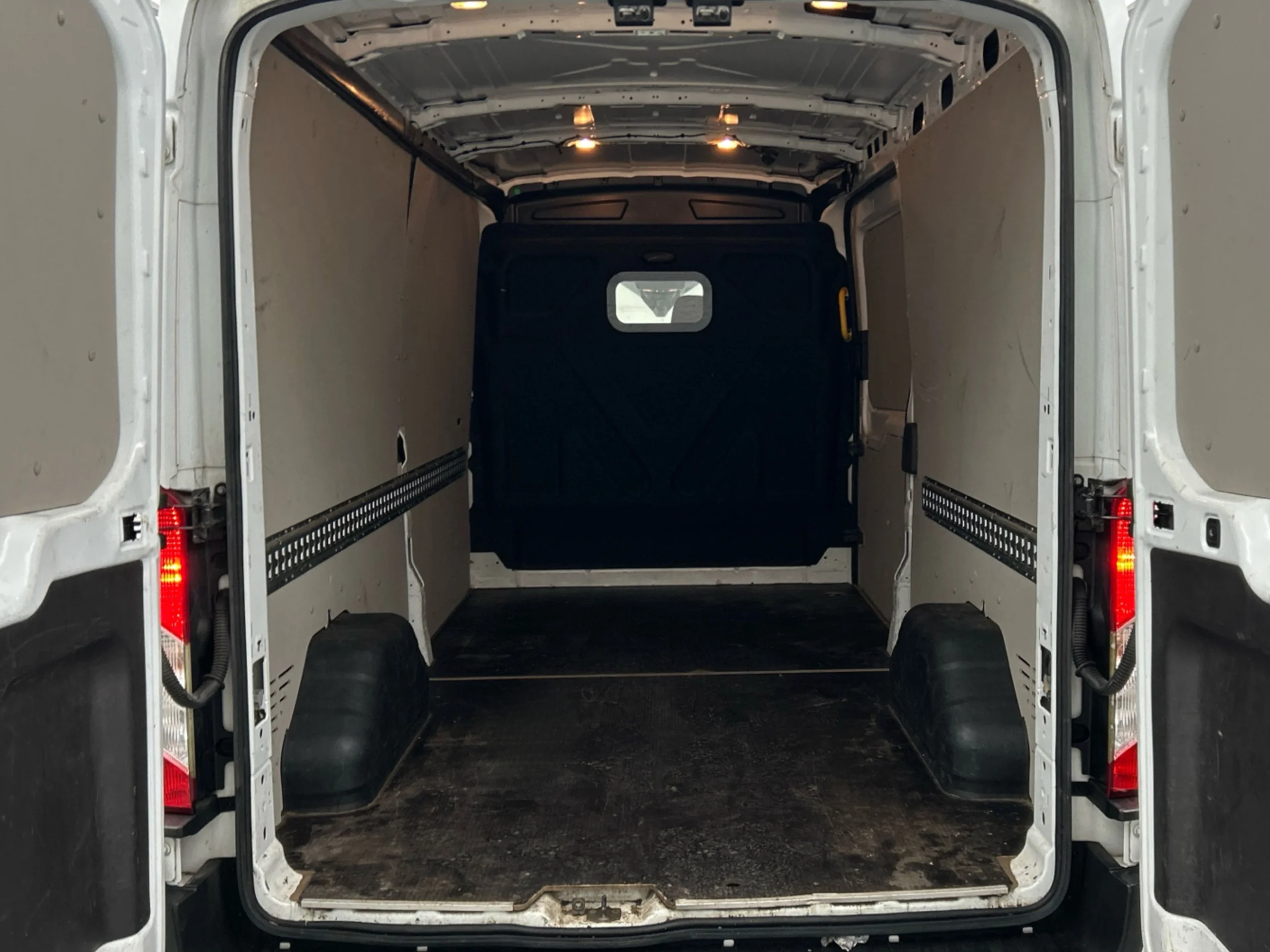 Ford Transit L3H2 130CV Trend - Foto 7