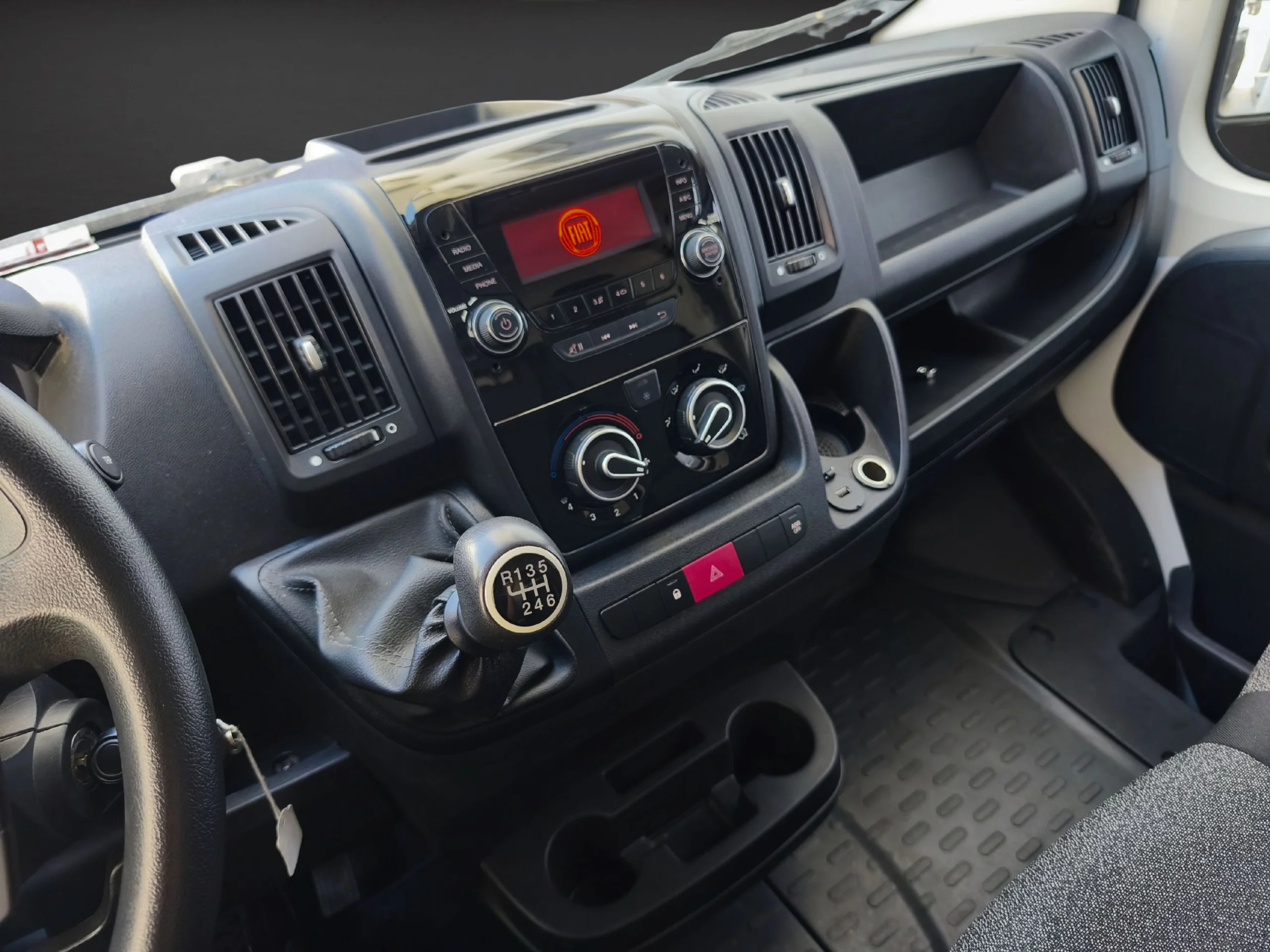 Fiat Ducato Maxi L4H3 Híbrido GNC/Gasolina | Etiqueta ECO | Desde 360€/mes - Foto 19
