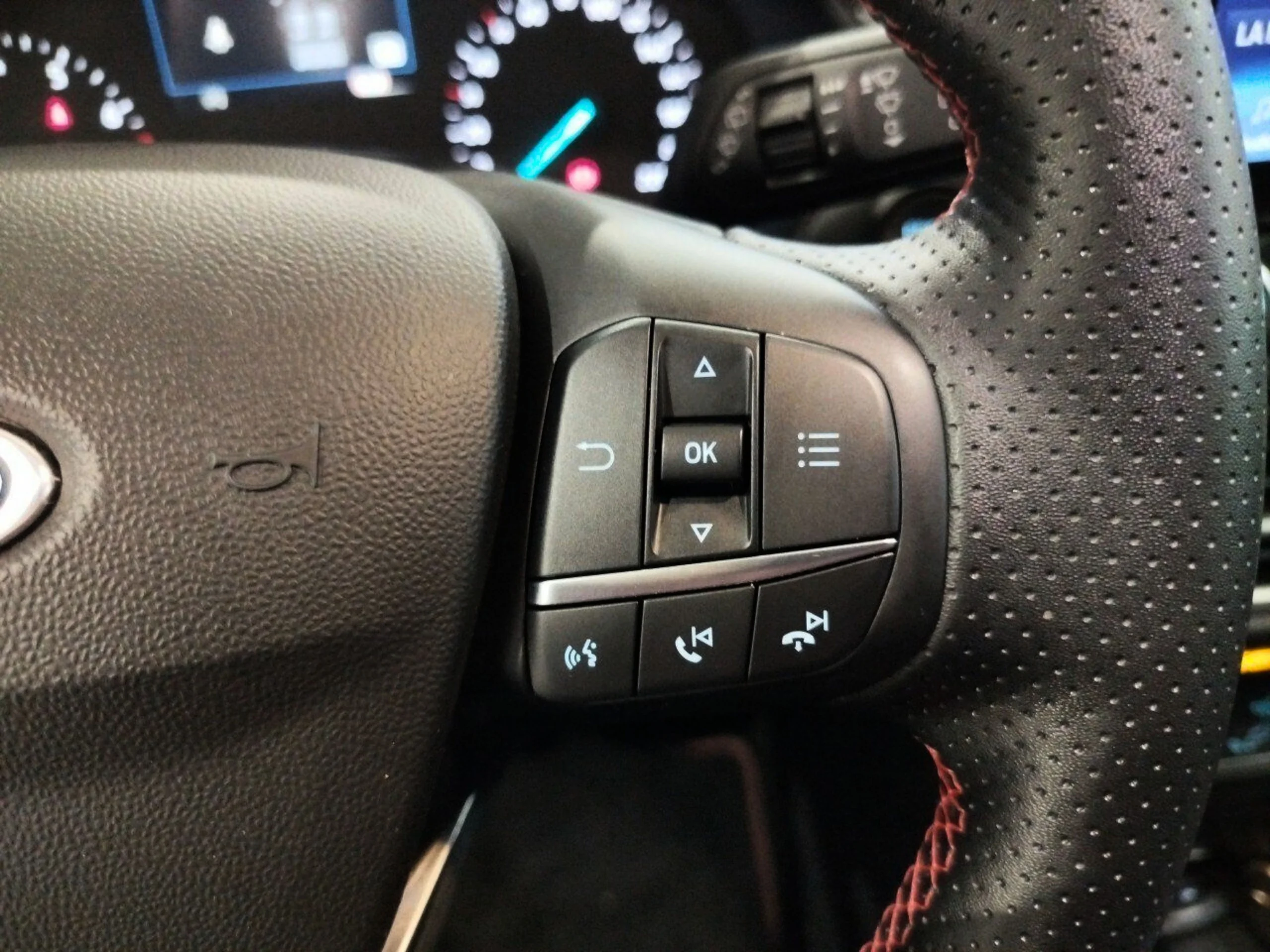 Ford Fiesta ST-Line 5p 125 CV 1.0 EcoBoost MHEV - Foto 17