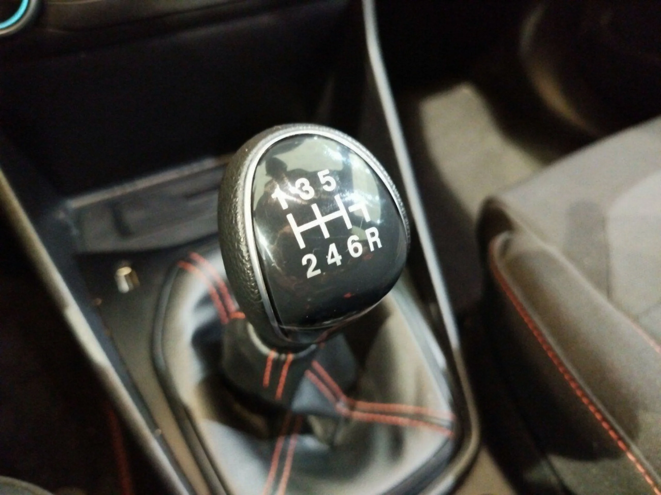 Ford Fiesta ST-Line 5p 125 CV 1.0 EcoBoost MHEV - Foto 18