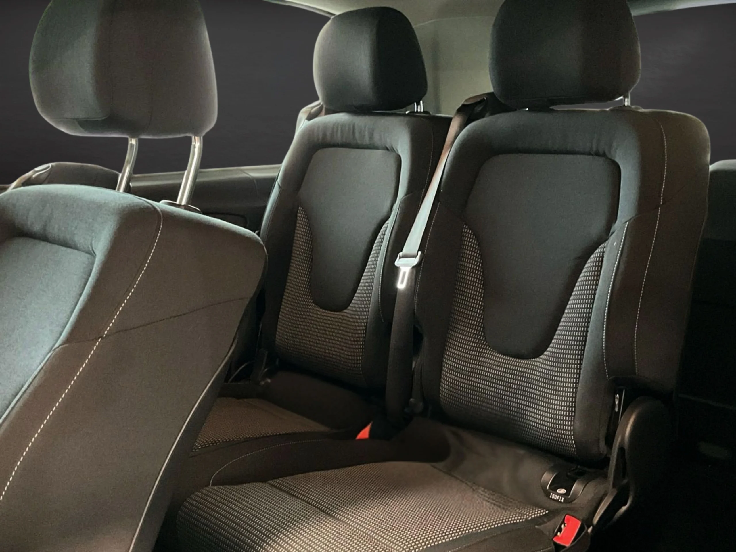 Mercedes-Benz V 220 Extralarga | 8 Plazas Premium | 4x4 | DESDE 880 €/mes - Foto 8
