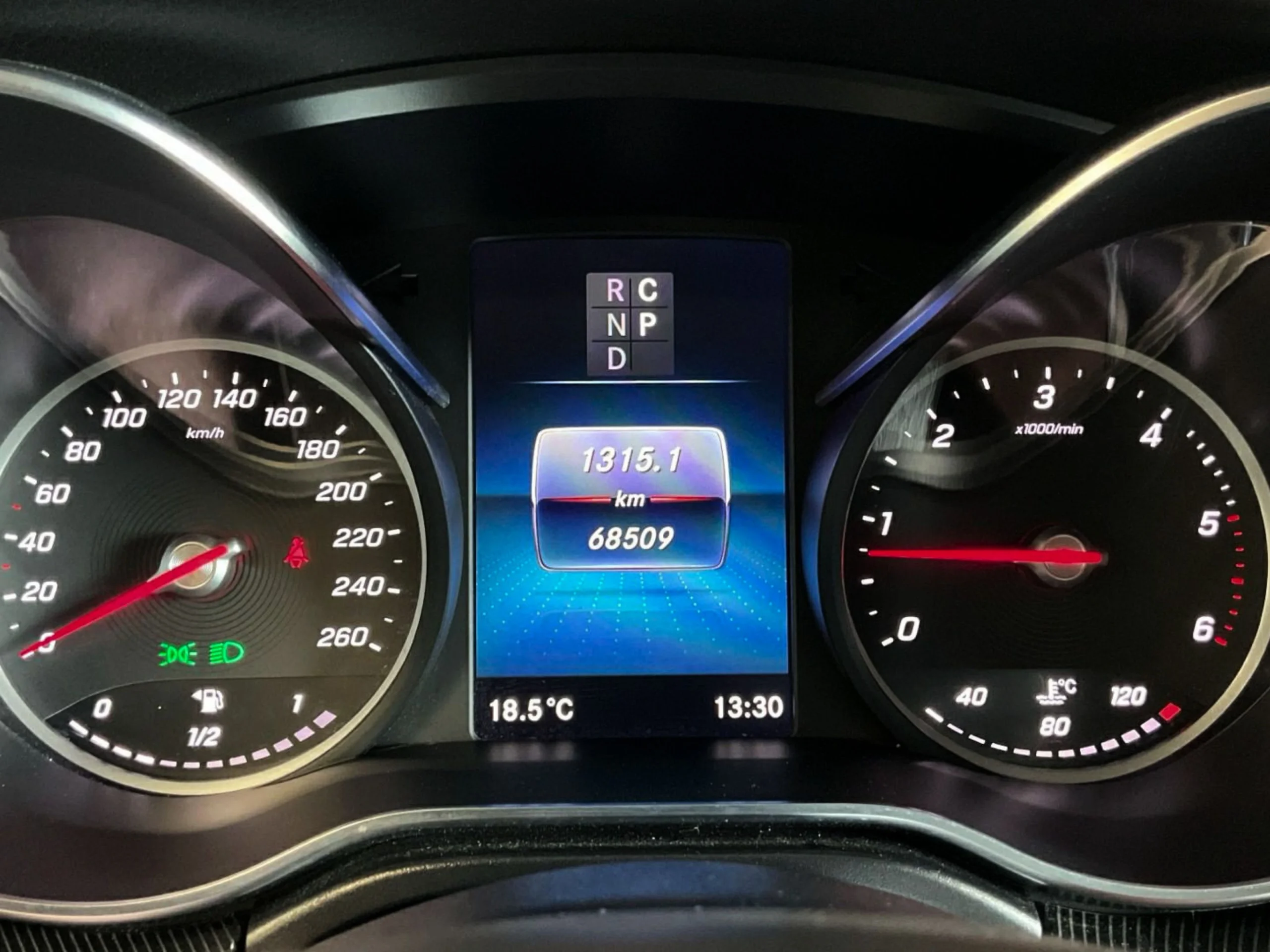 Mercedes-Benz V 220 Extralarga | 8 Plazas Premium | 4x4 | DESDE 880 €/mes - Foto 10