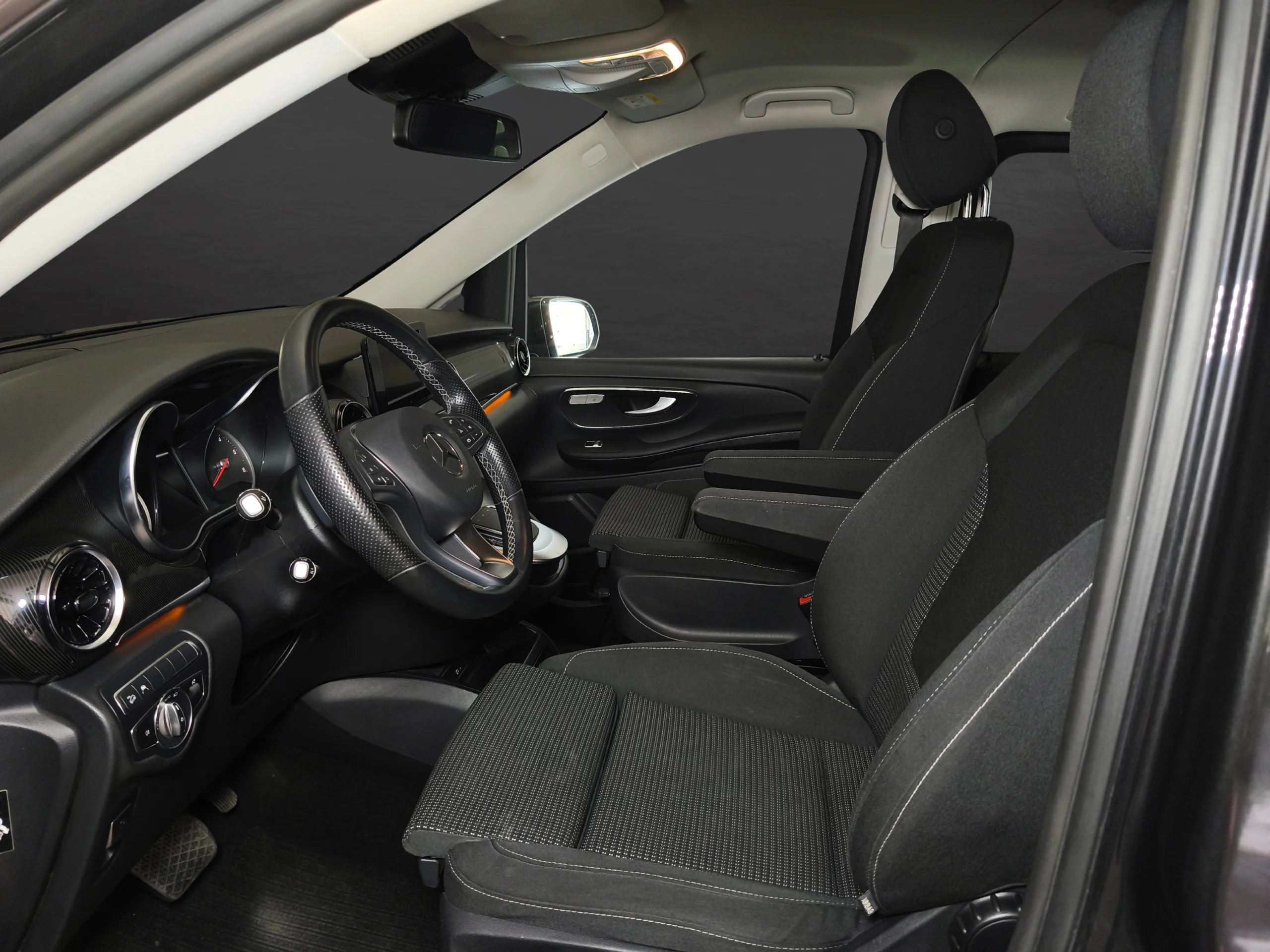 Mercedes-Benz V 220 Extralarga | 7 Plazas Premium | 4x4 | DESDE 867 €/mes - Foto 10