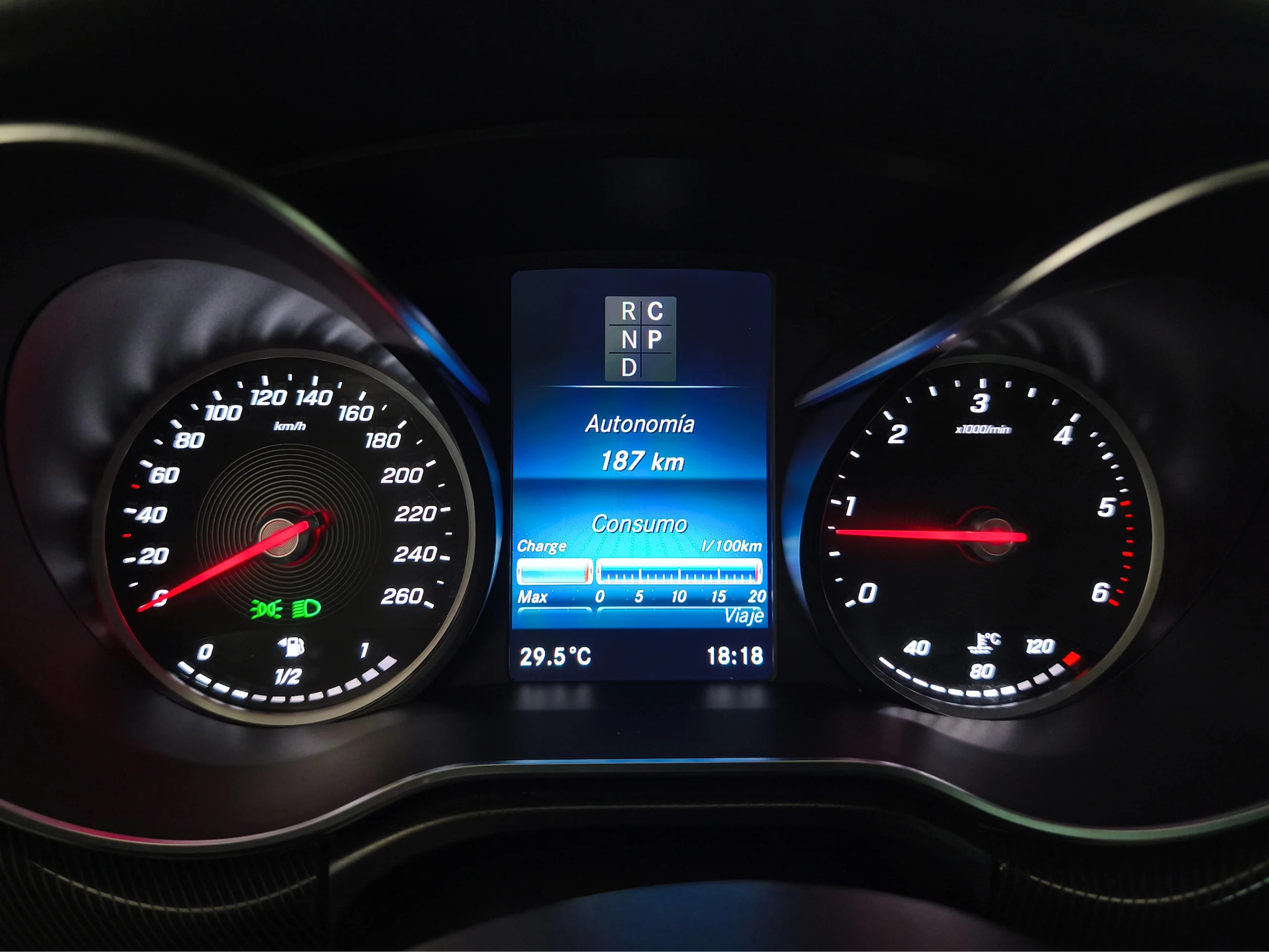 Mercedes-Benz V 220 Extralarga | 7 Plazas Premium | 4x4 | DESDE 867 €/mes - Foto 17
