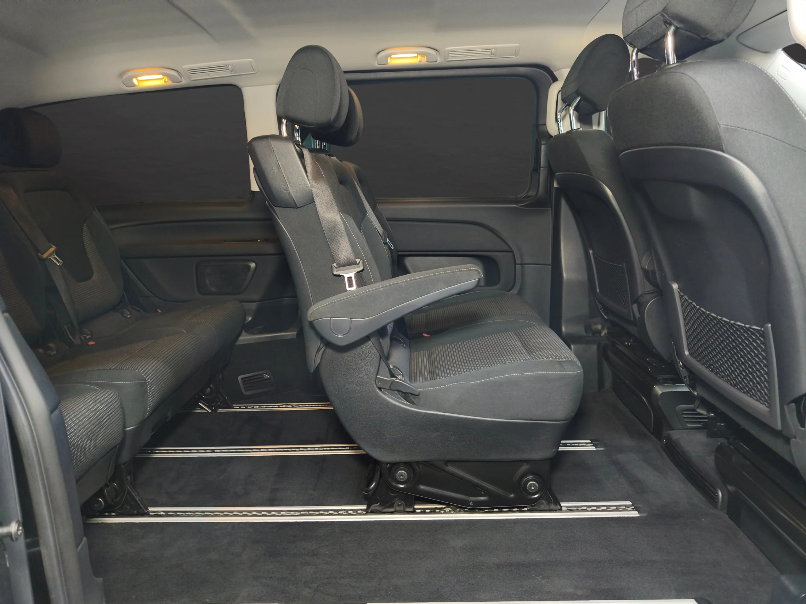 Mercedes-Benz V 220 Extralarga | 7 Plazas Premium | 4x4 | DESDE 867 €/mes - Foto 16