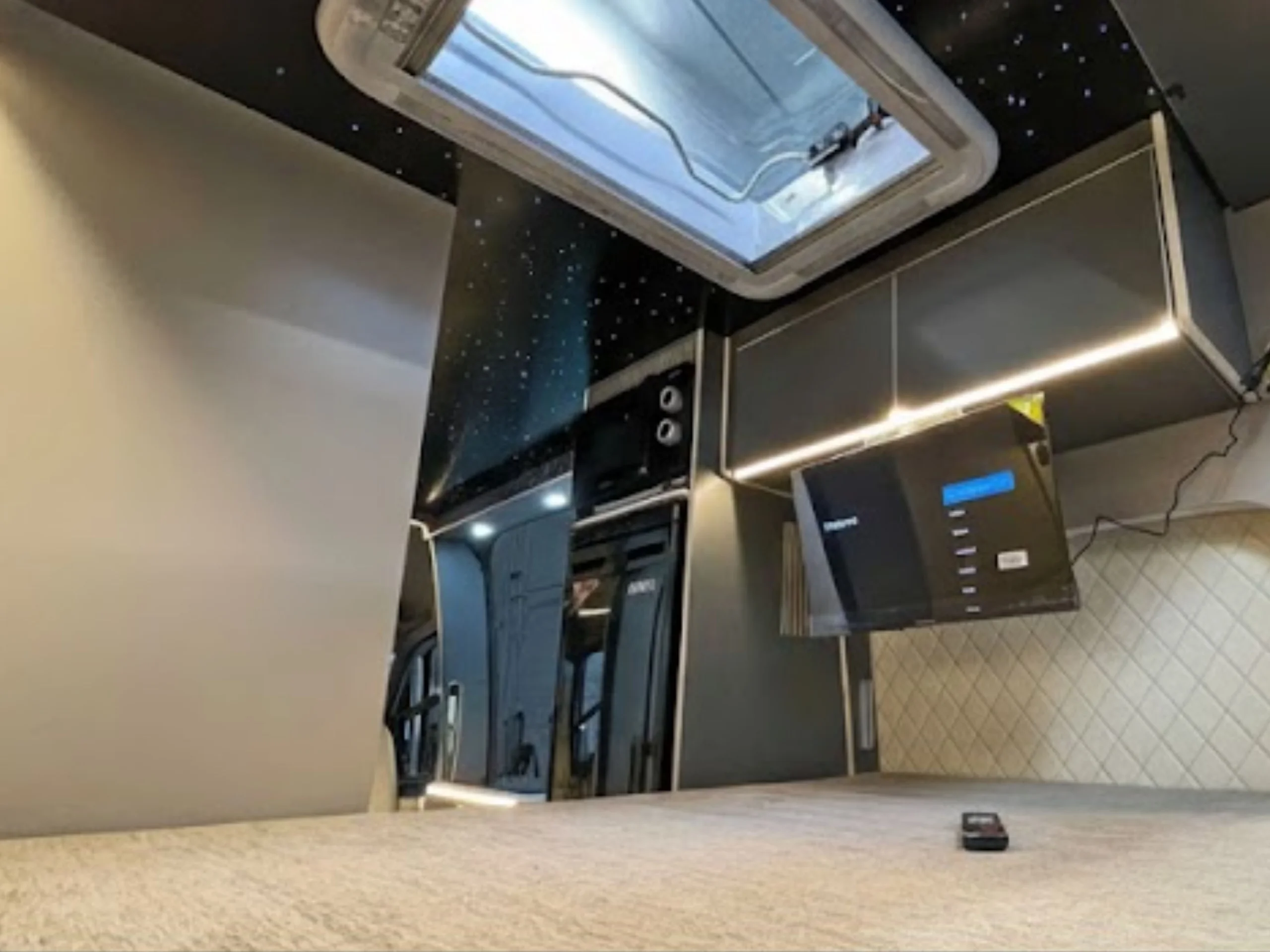 Mercedes-Benz Sprinter 906 CAMPER 4X4 - Foto 17